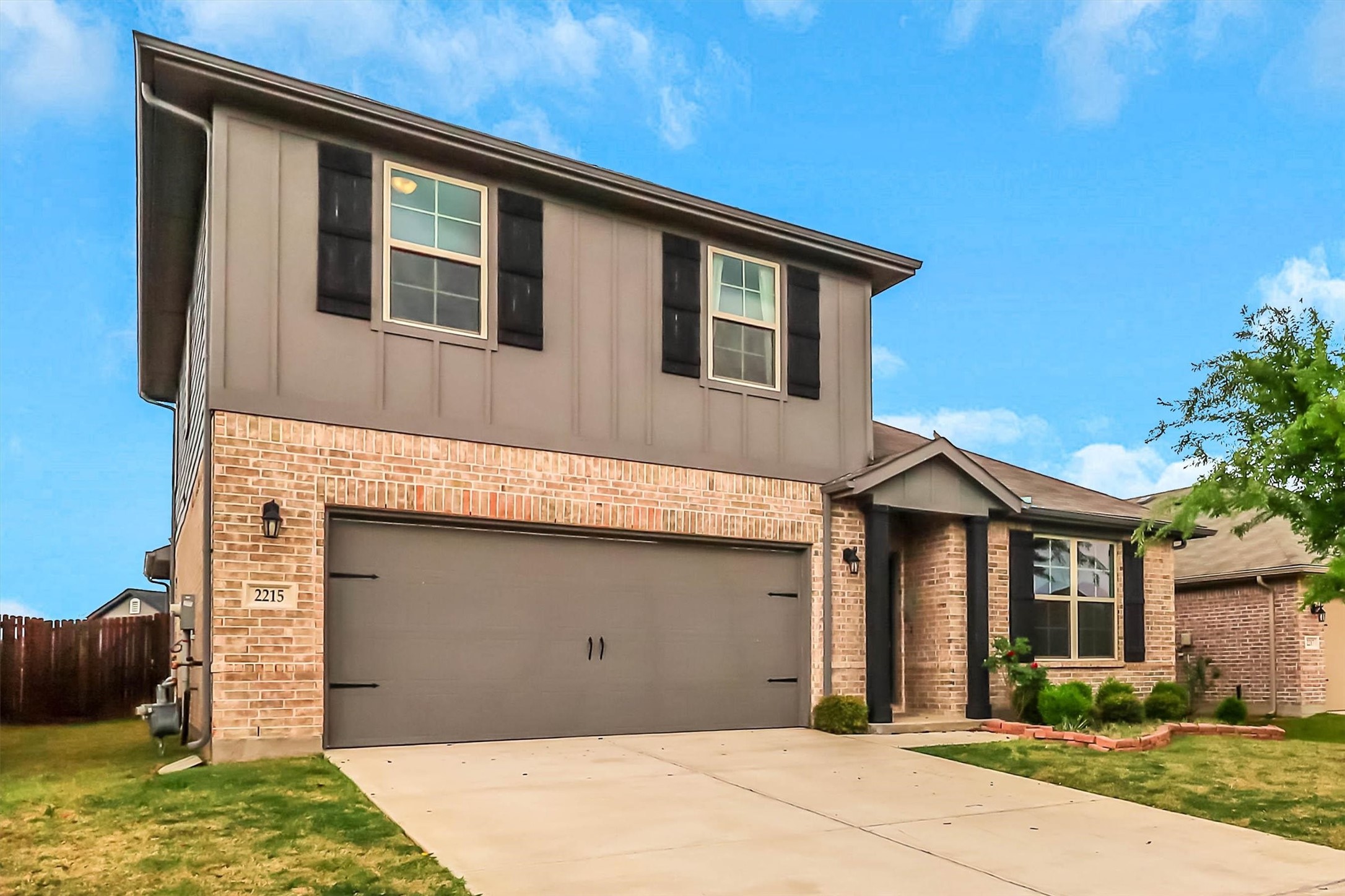 2215 Starling Street