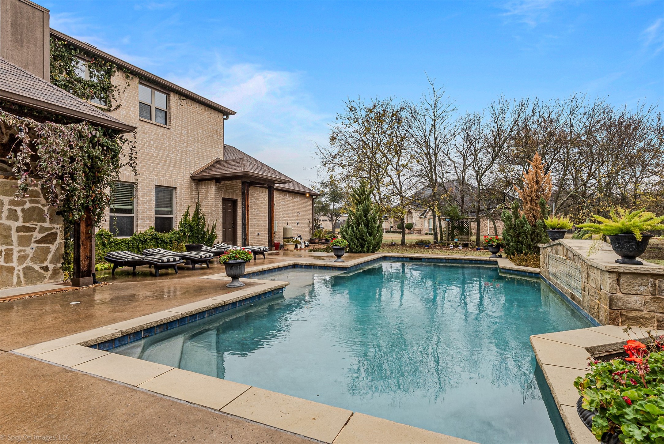 232 Branding Iron Court