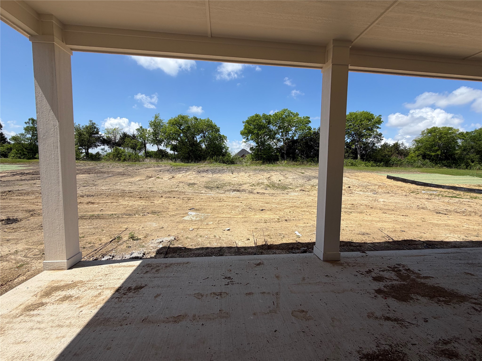 2472 Eastridge Boulevard