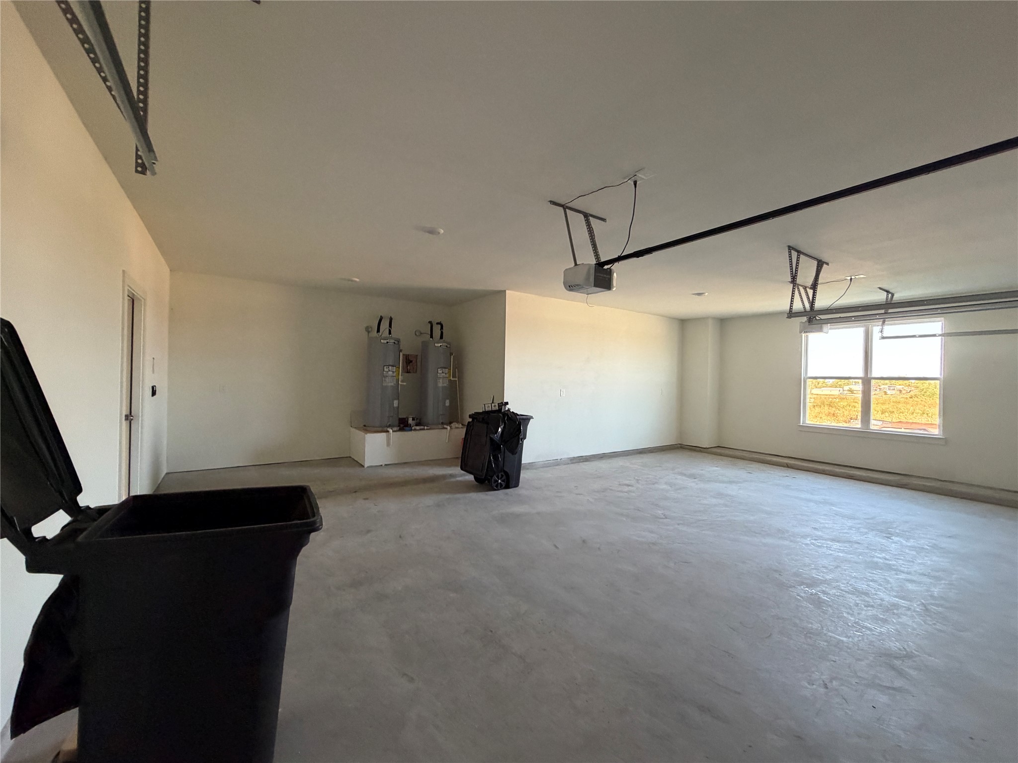 2472 Eastridge Boulevard