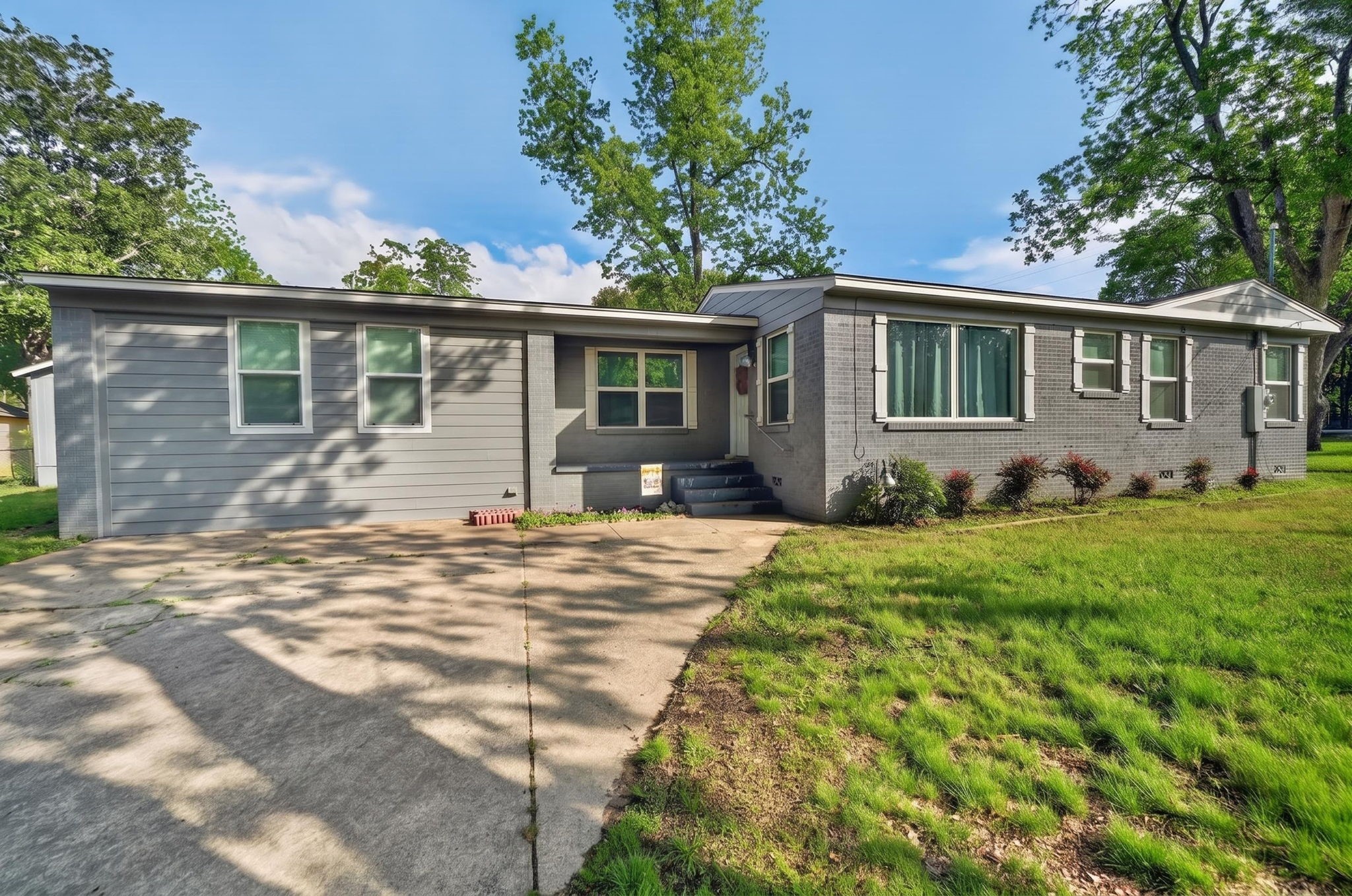 505 Laurel Road
