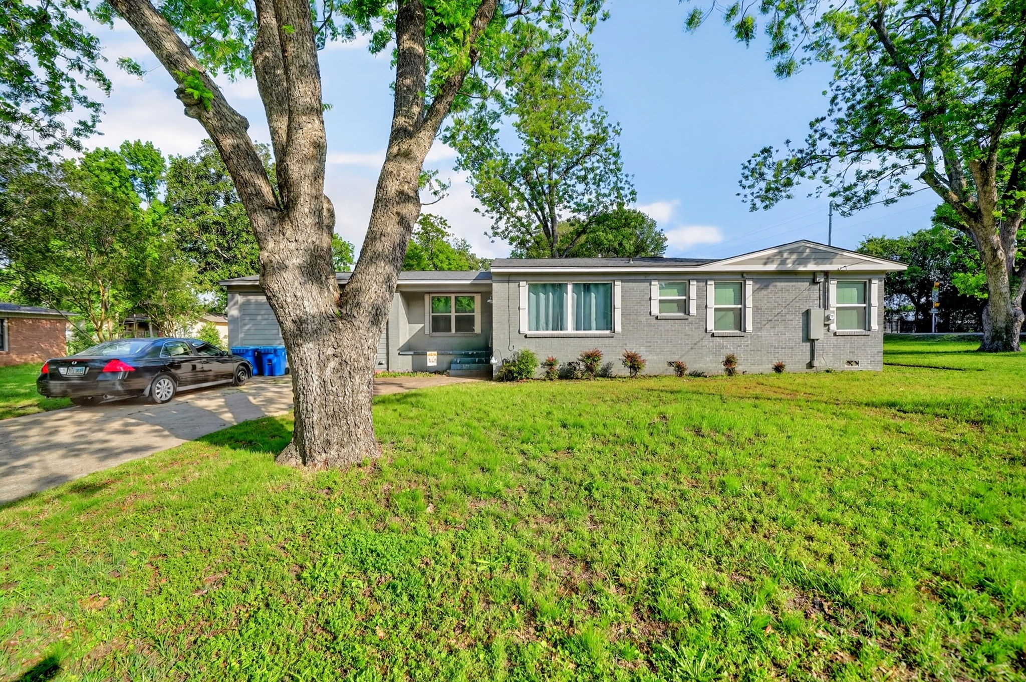 505 Laurel Road