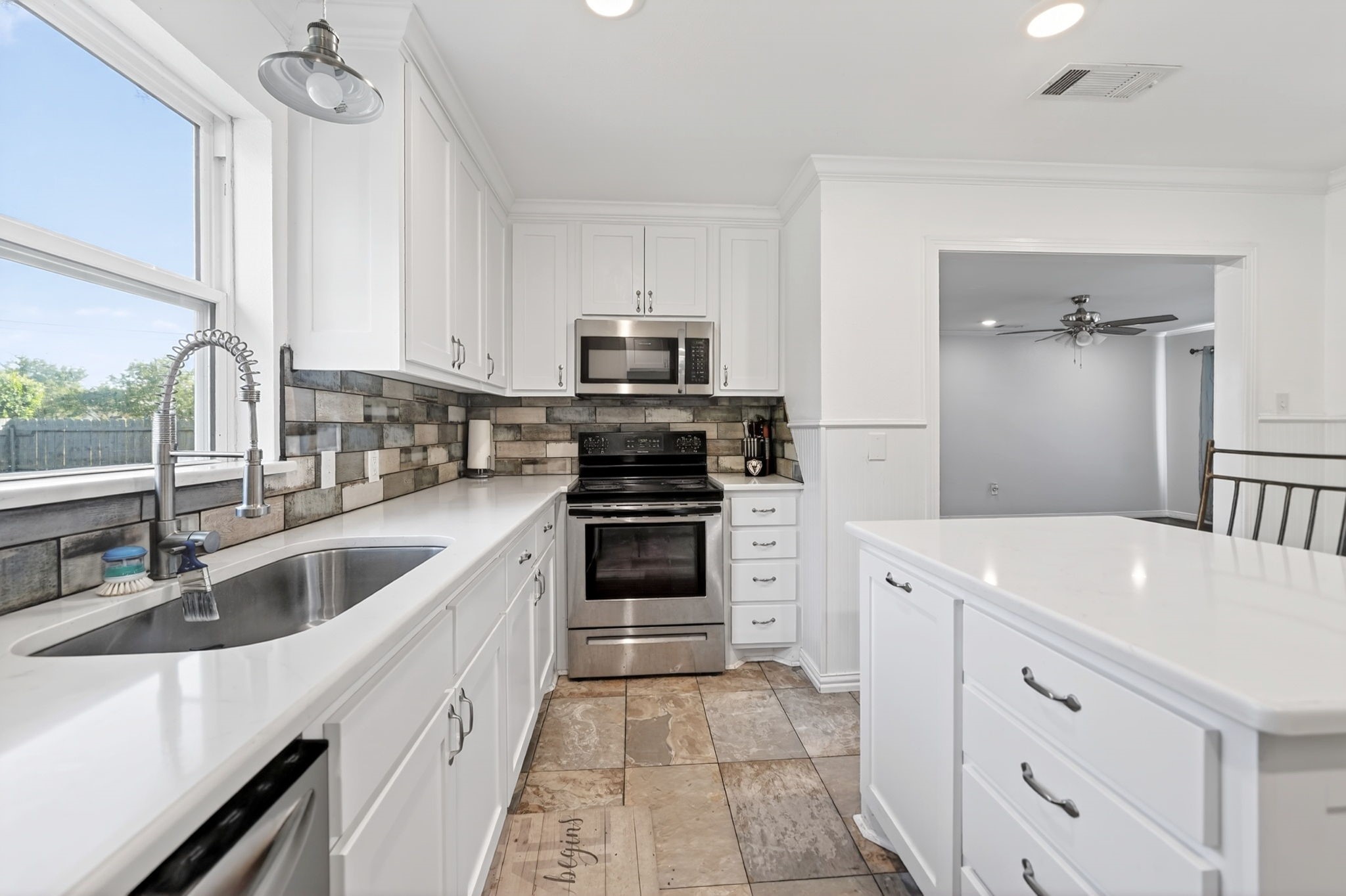 505 Laurel Road