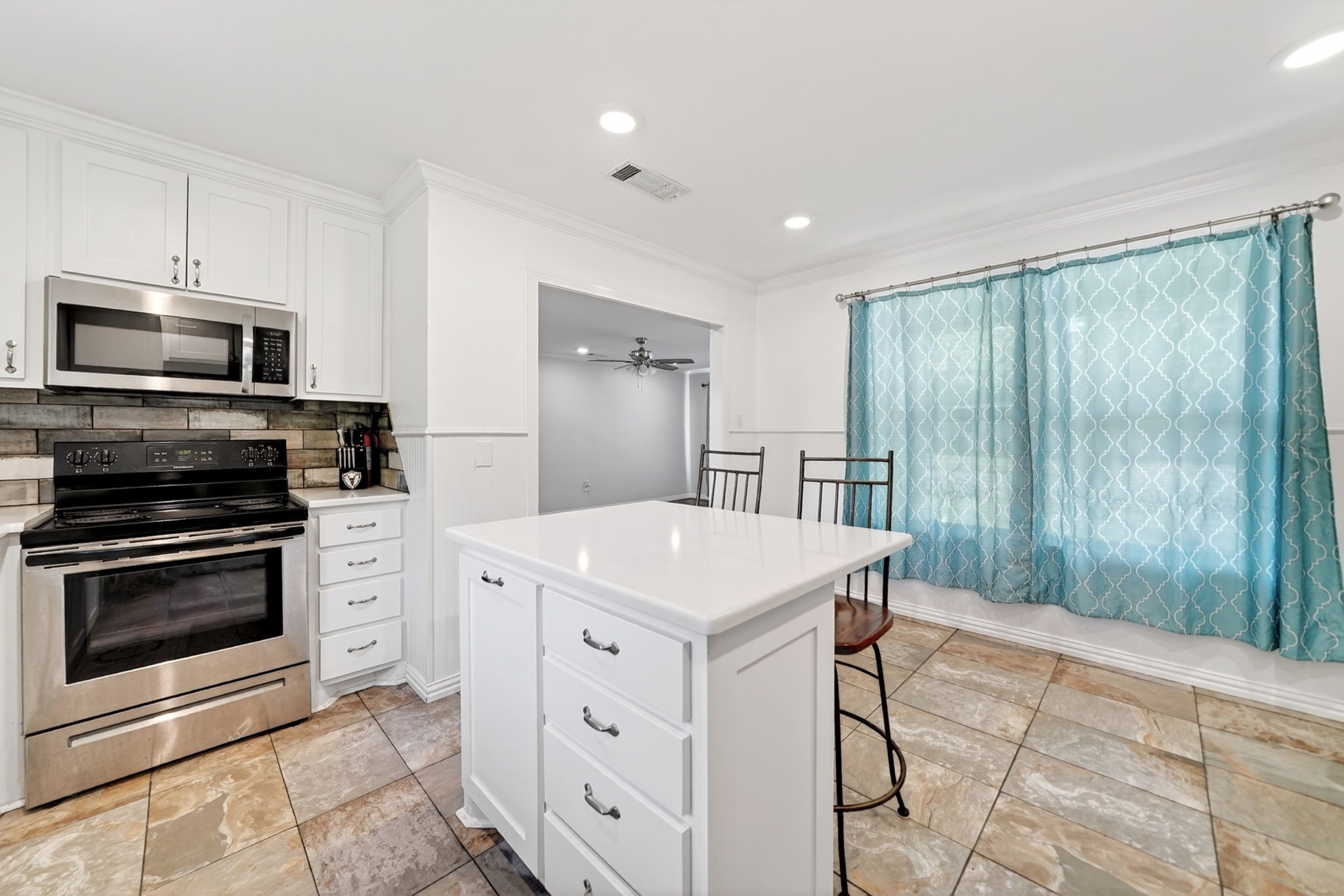 505 Laurel Road