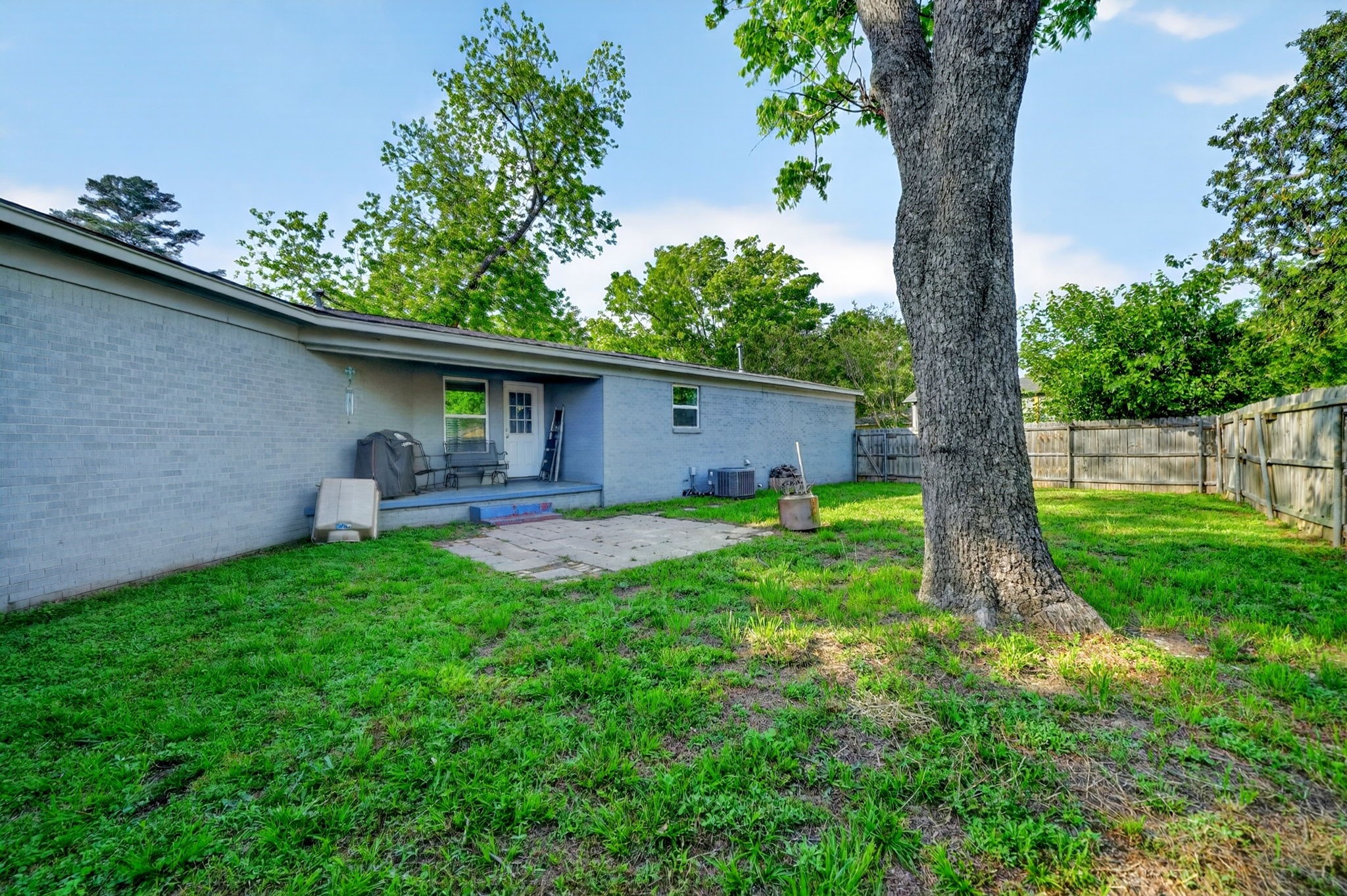 505 Laurel Road