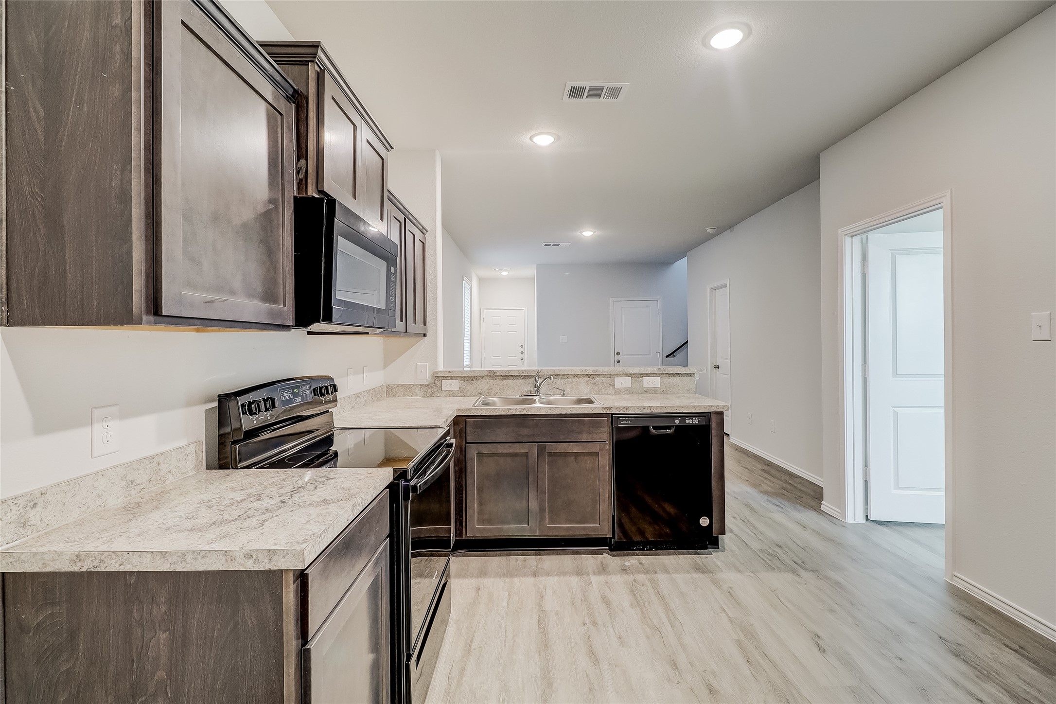1402 Jonah Lane