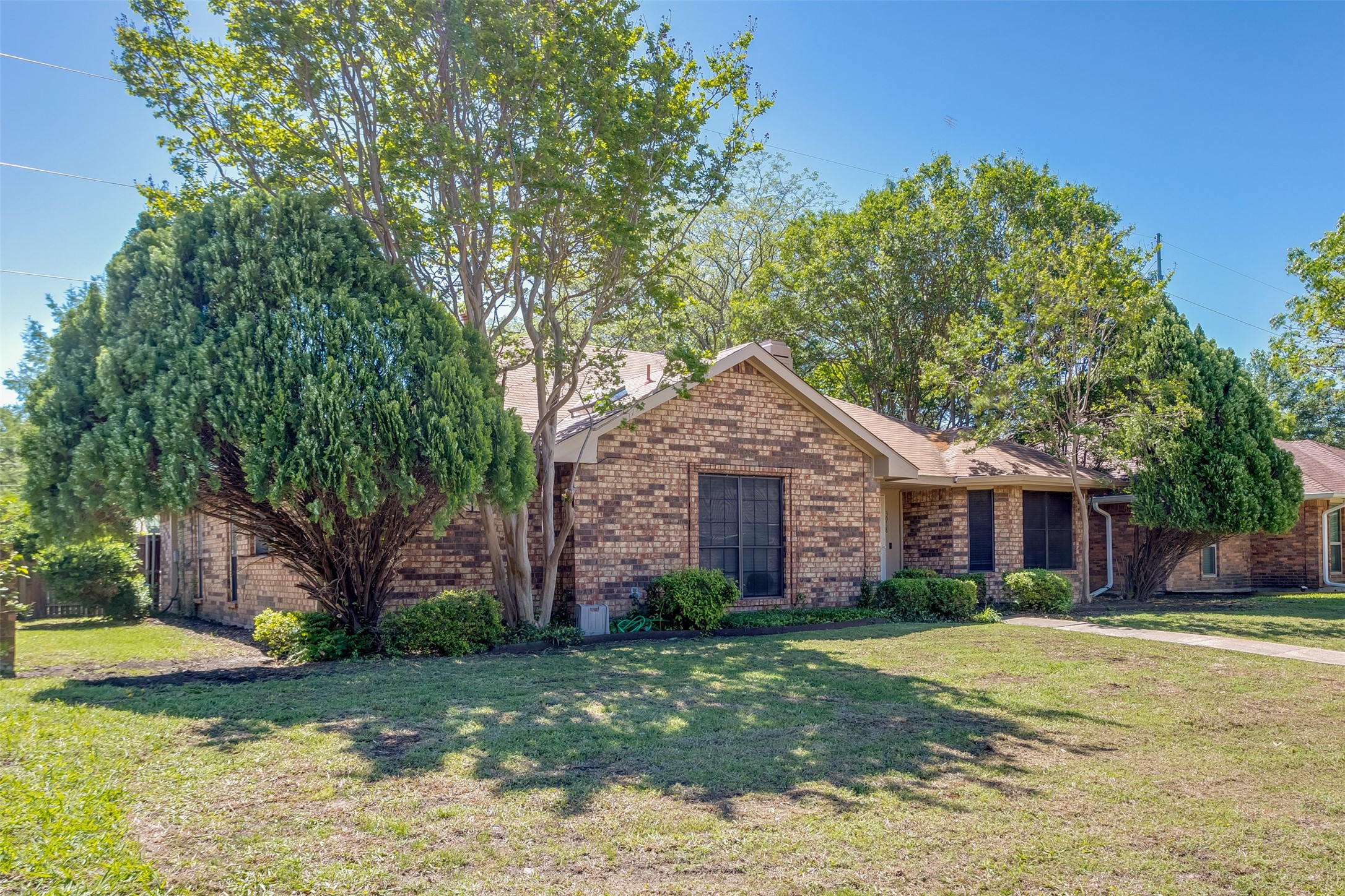 3918 Tracey Trail