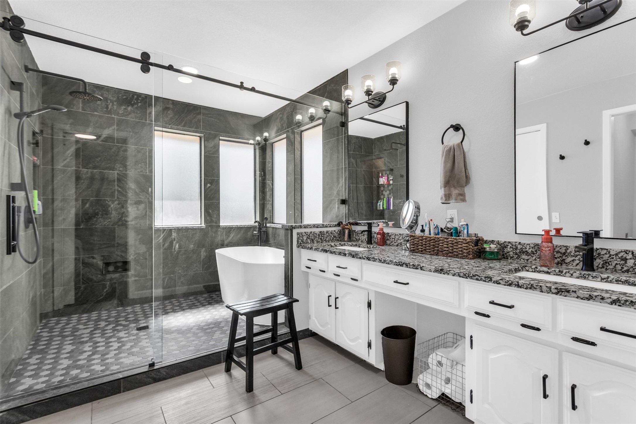 3918 Tracey Trail