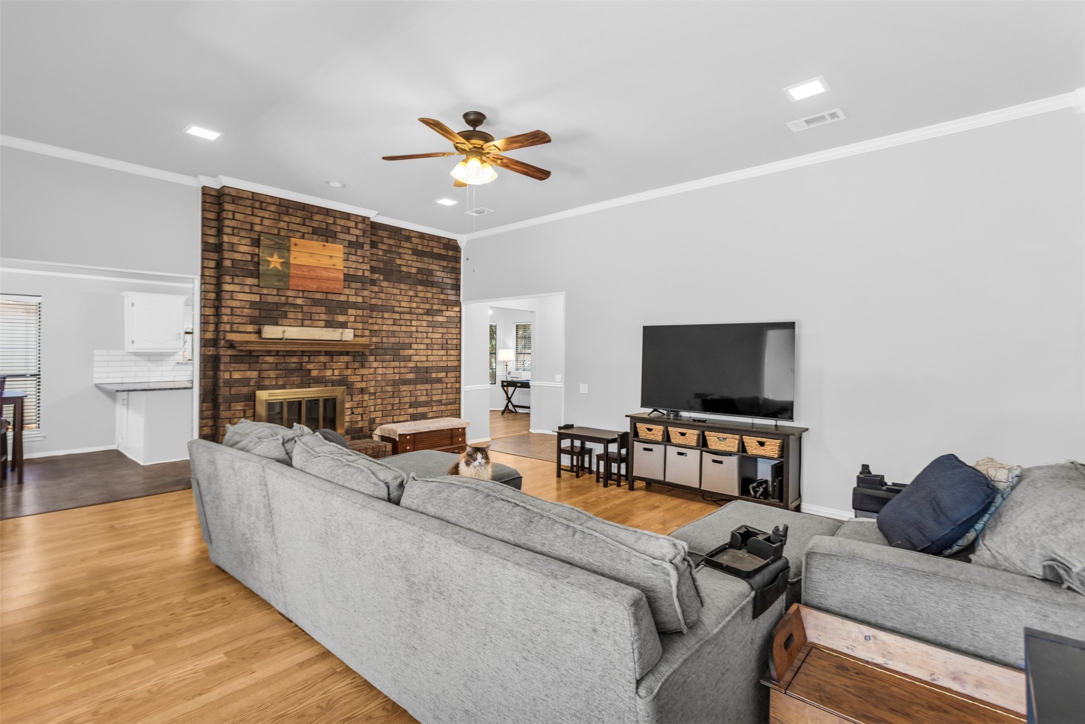 3918 Tracey Trail