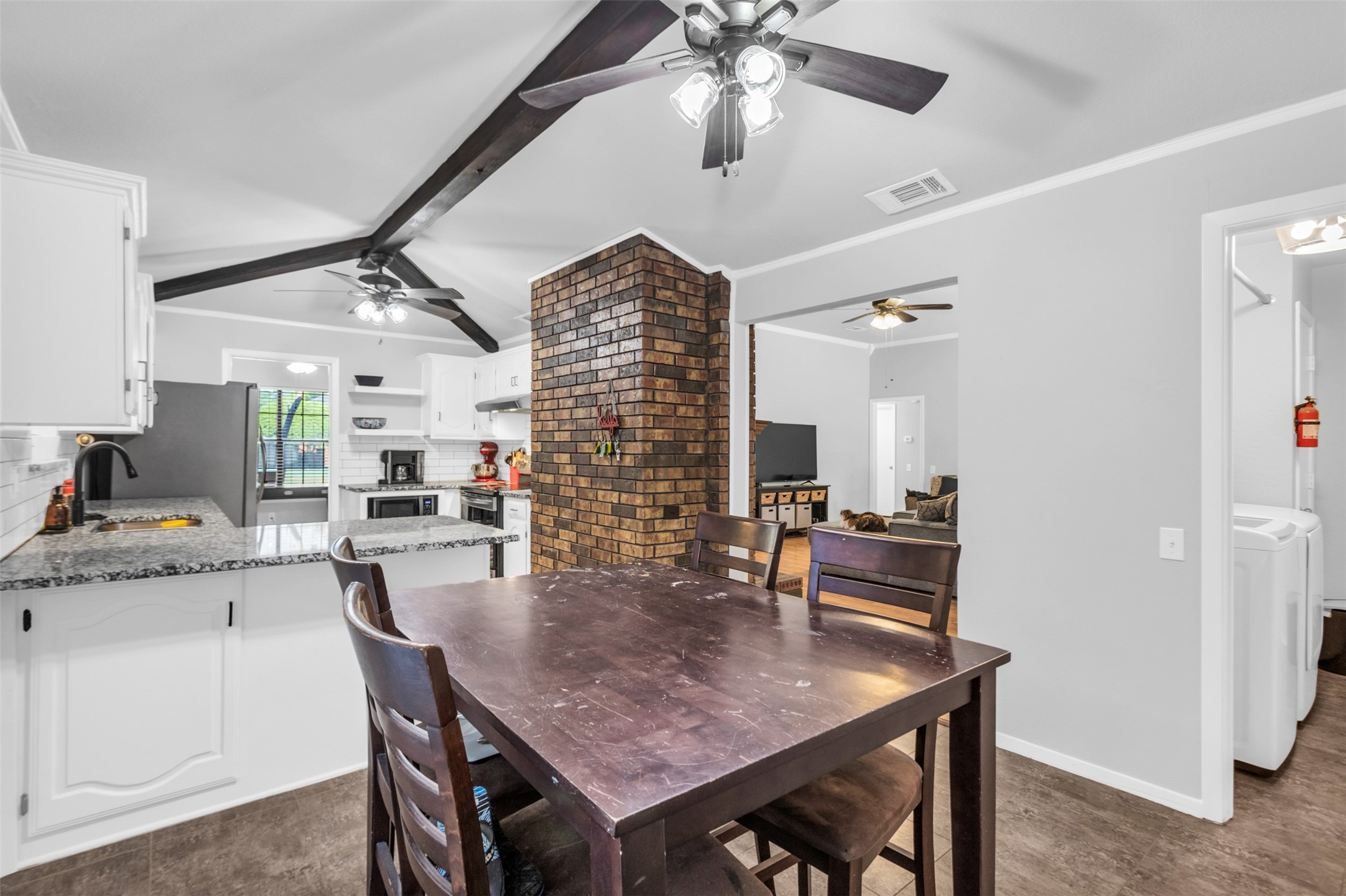 3918 Tracey Trail