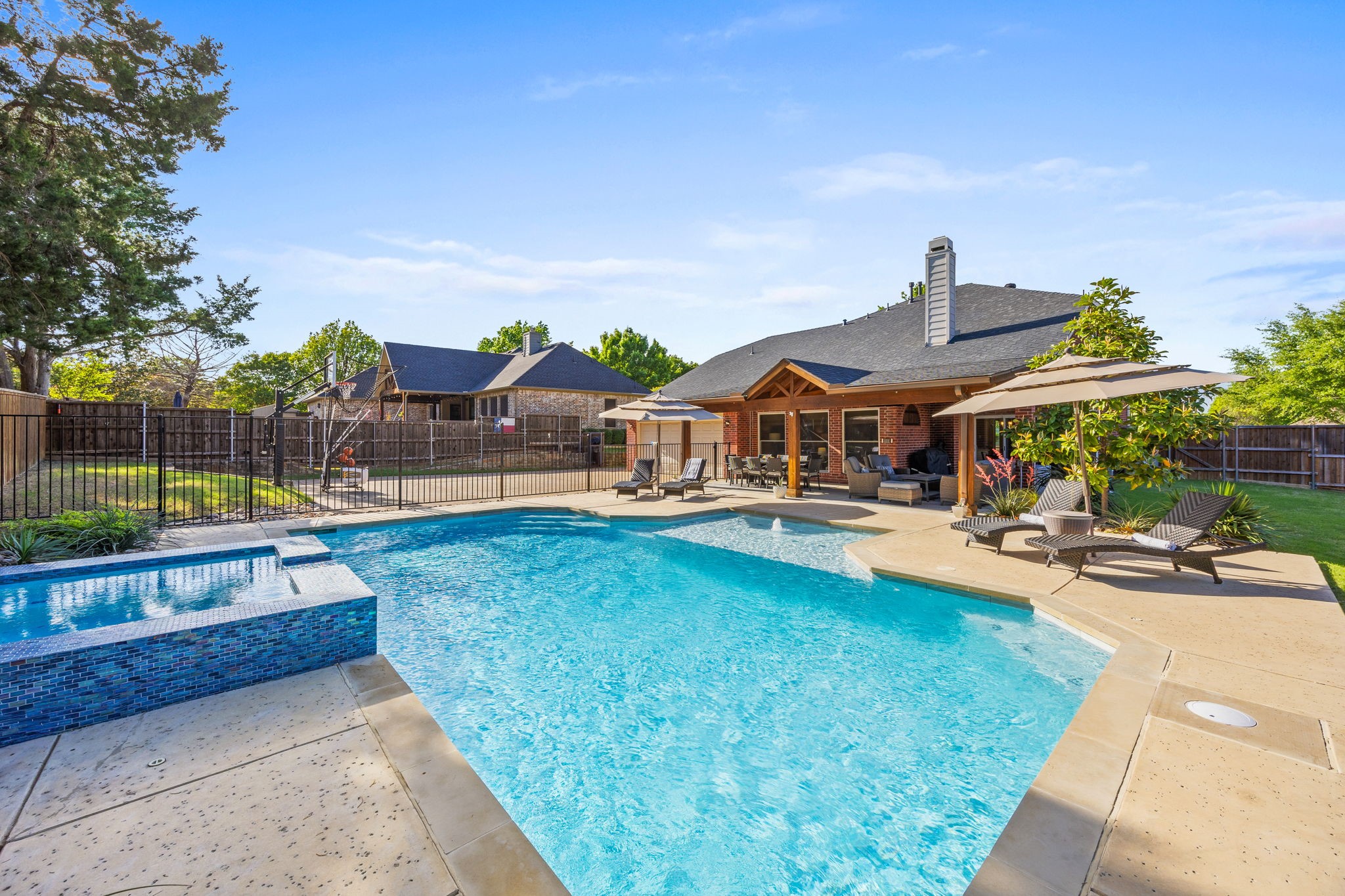 144 Oxford Drive