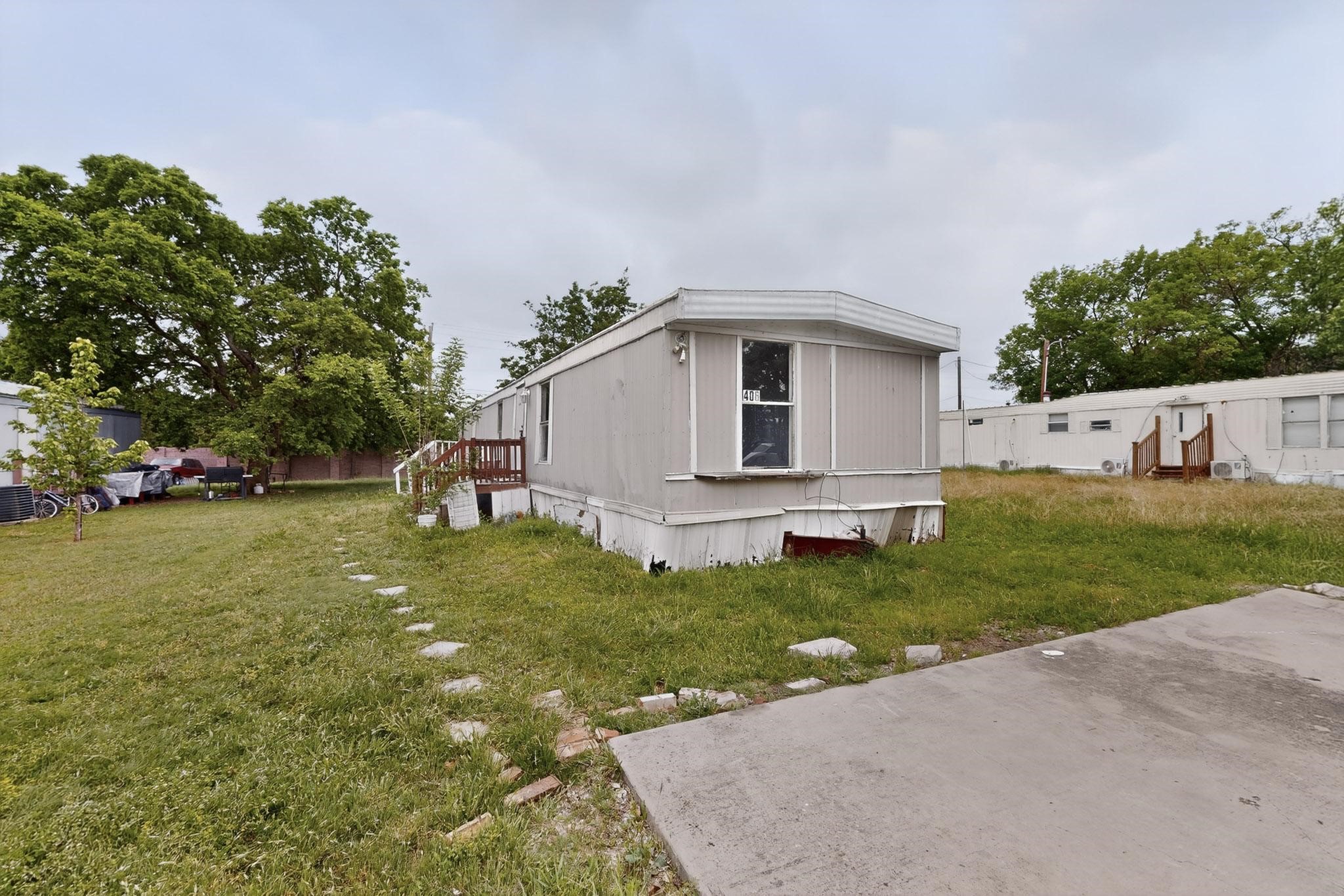 406 Debbie Street