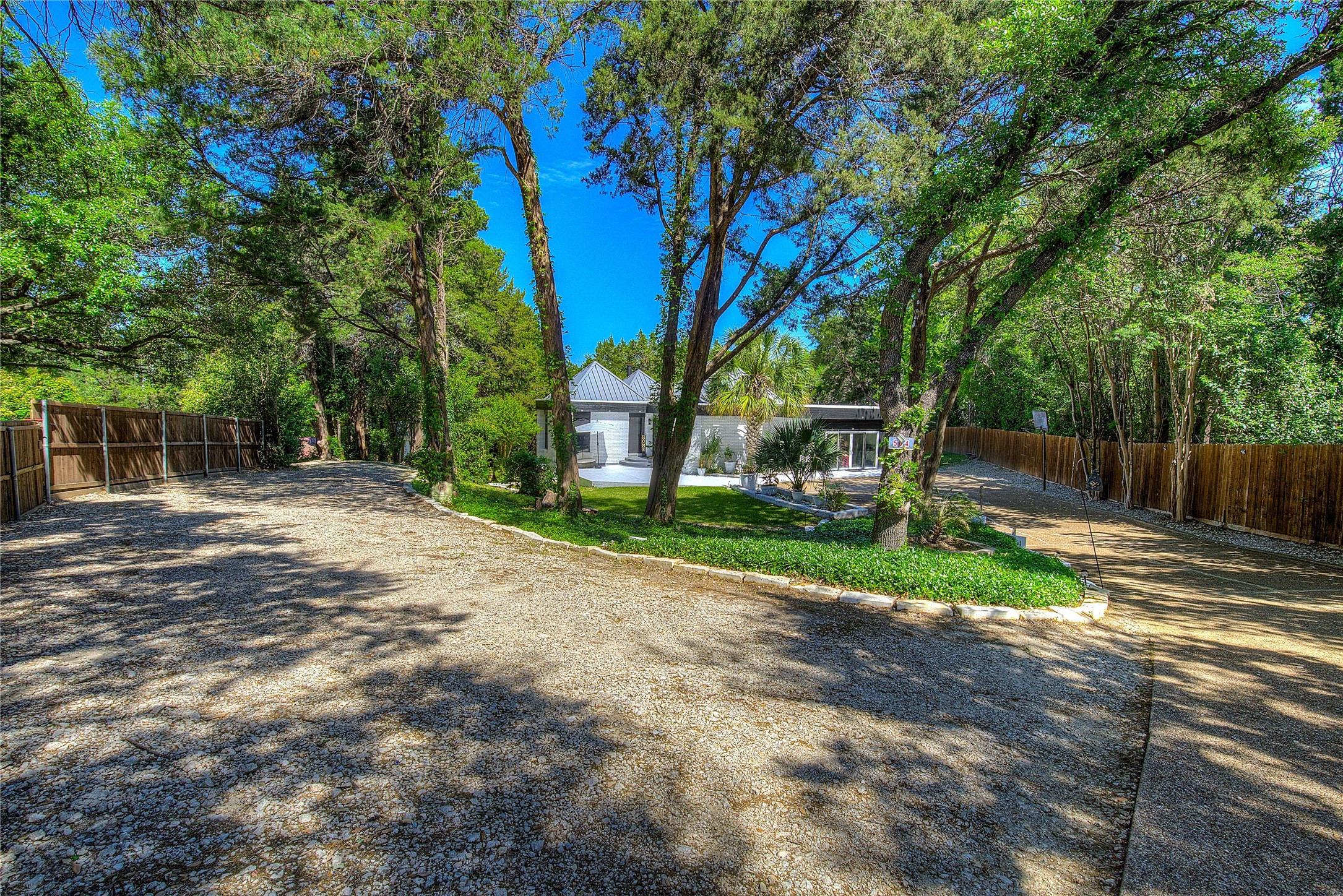 504 Summit Circle