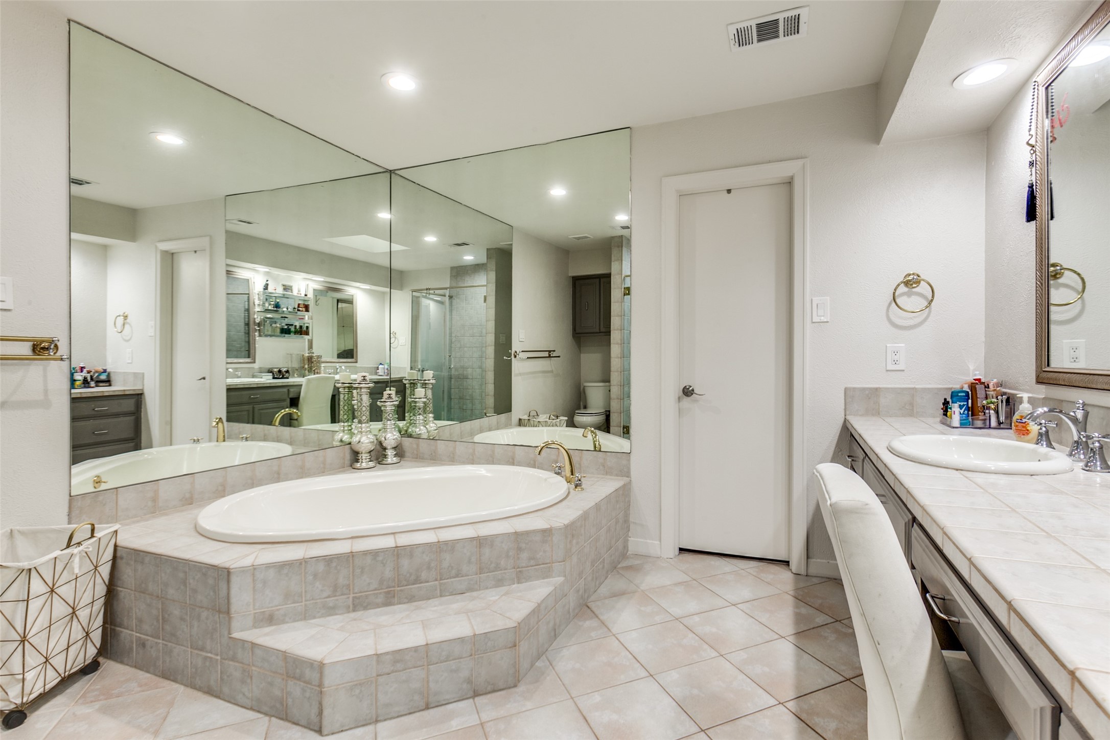 6618 Coolglen Drive