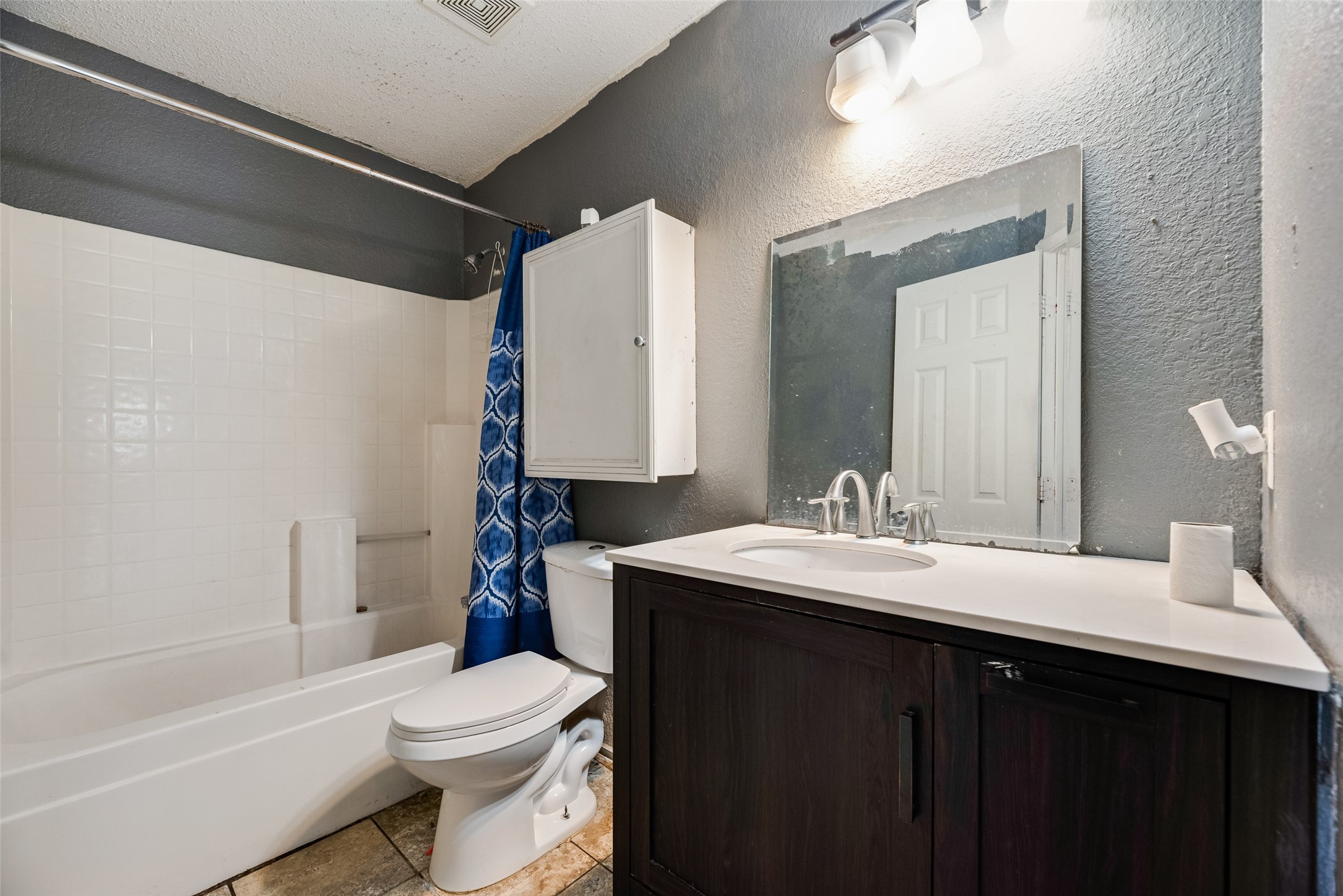 1205 Candlenut Court