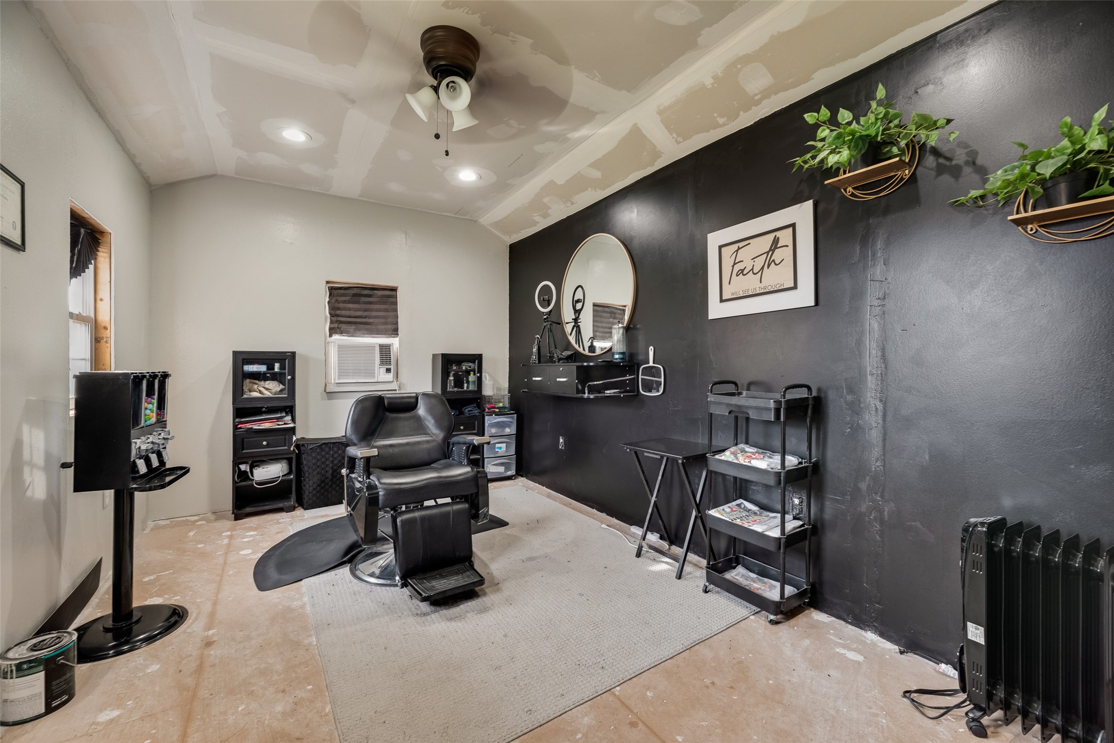 1205 Candlenut Court