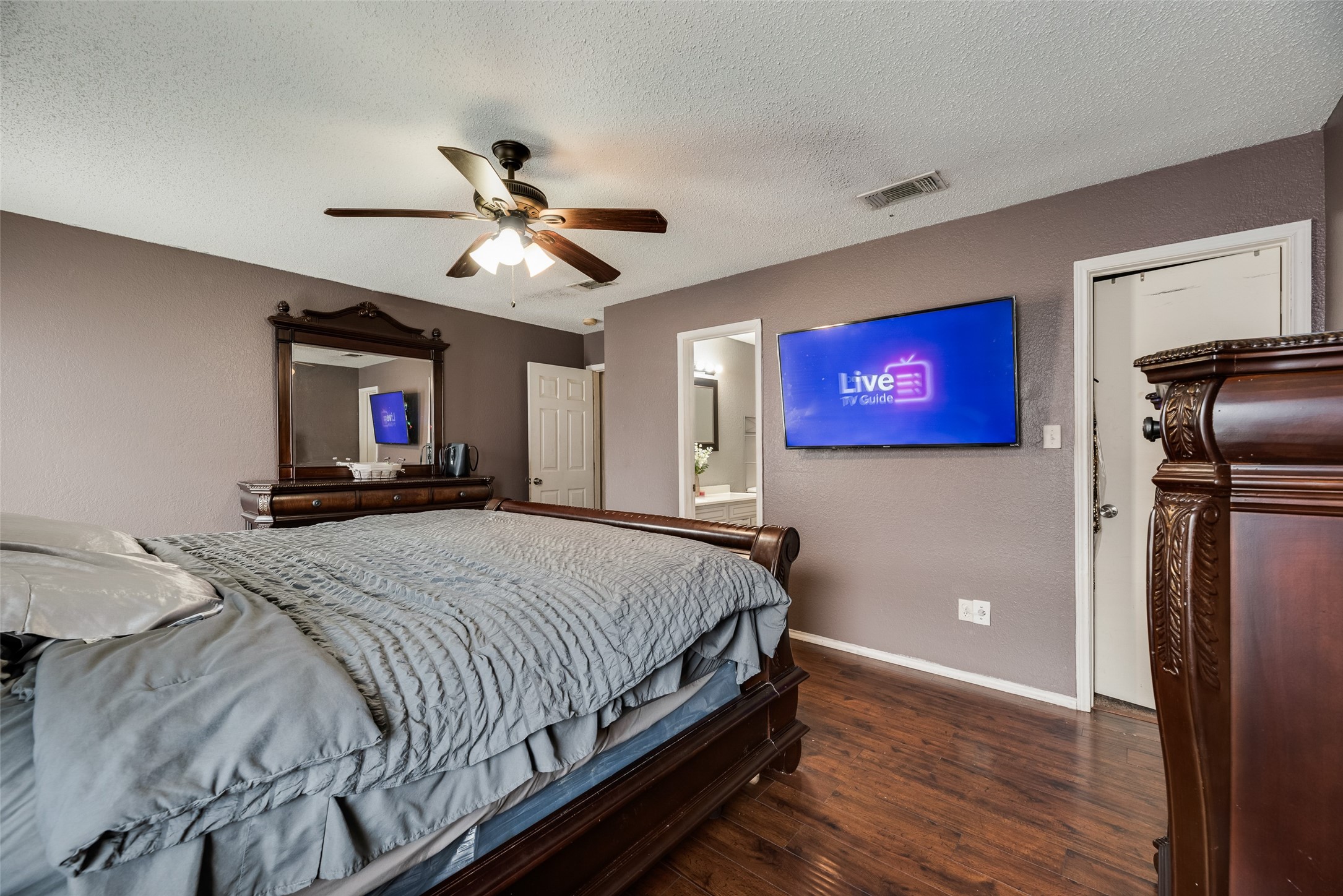 1205 Candlenut Court