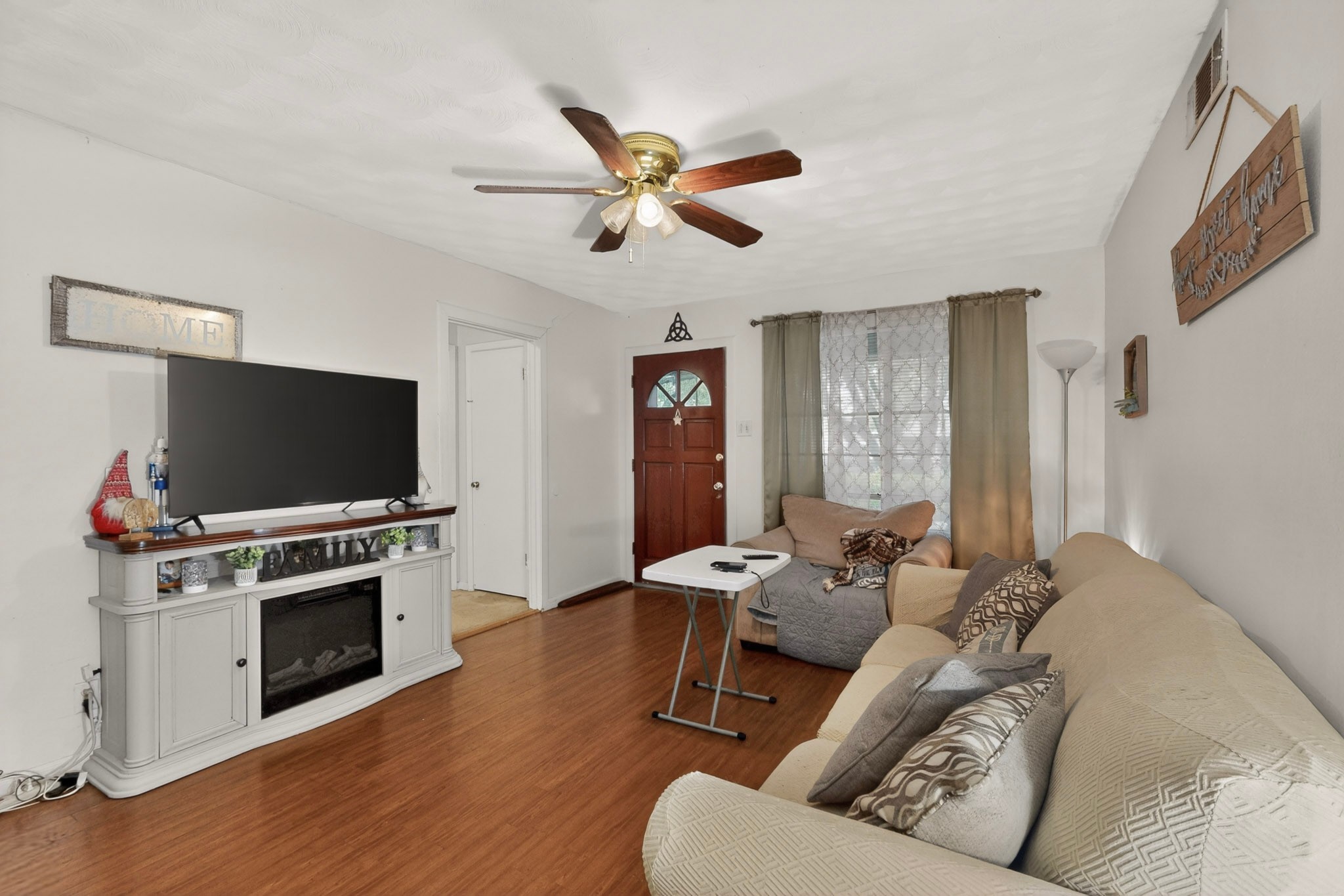 12226 Brisbane Avenue