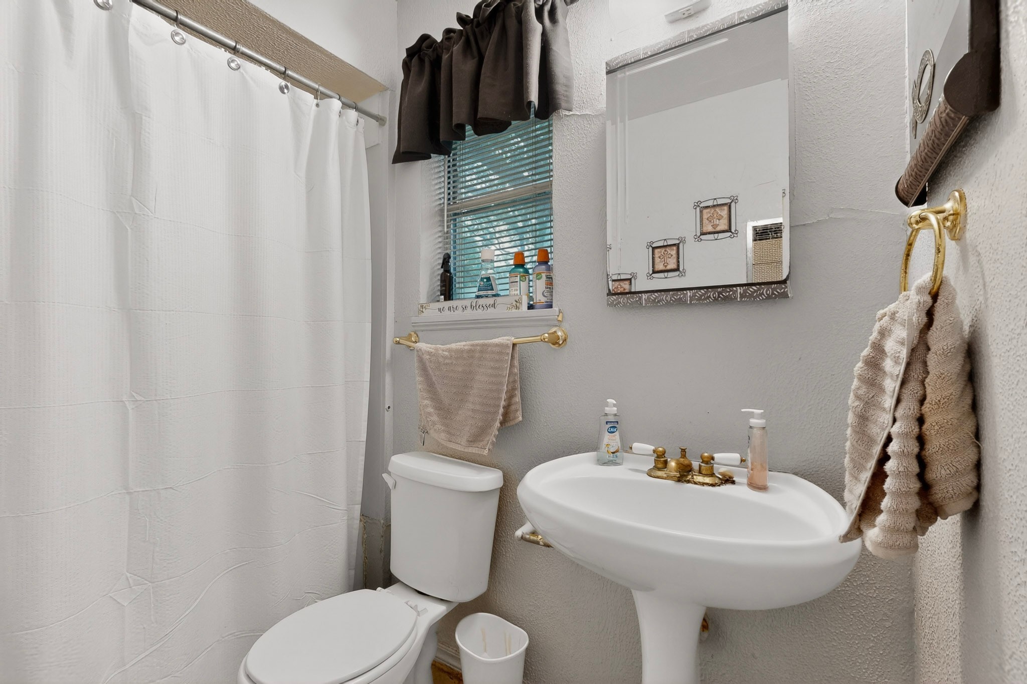 12226 Brisbane Avenue