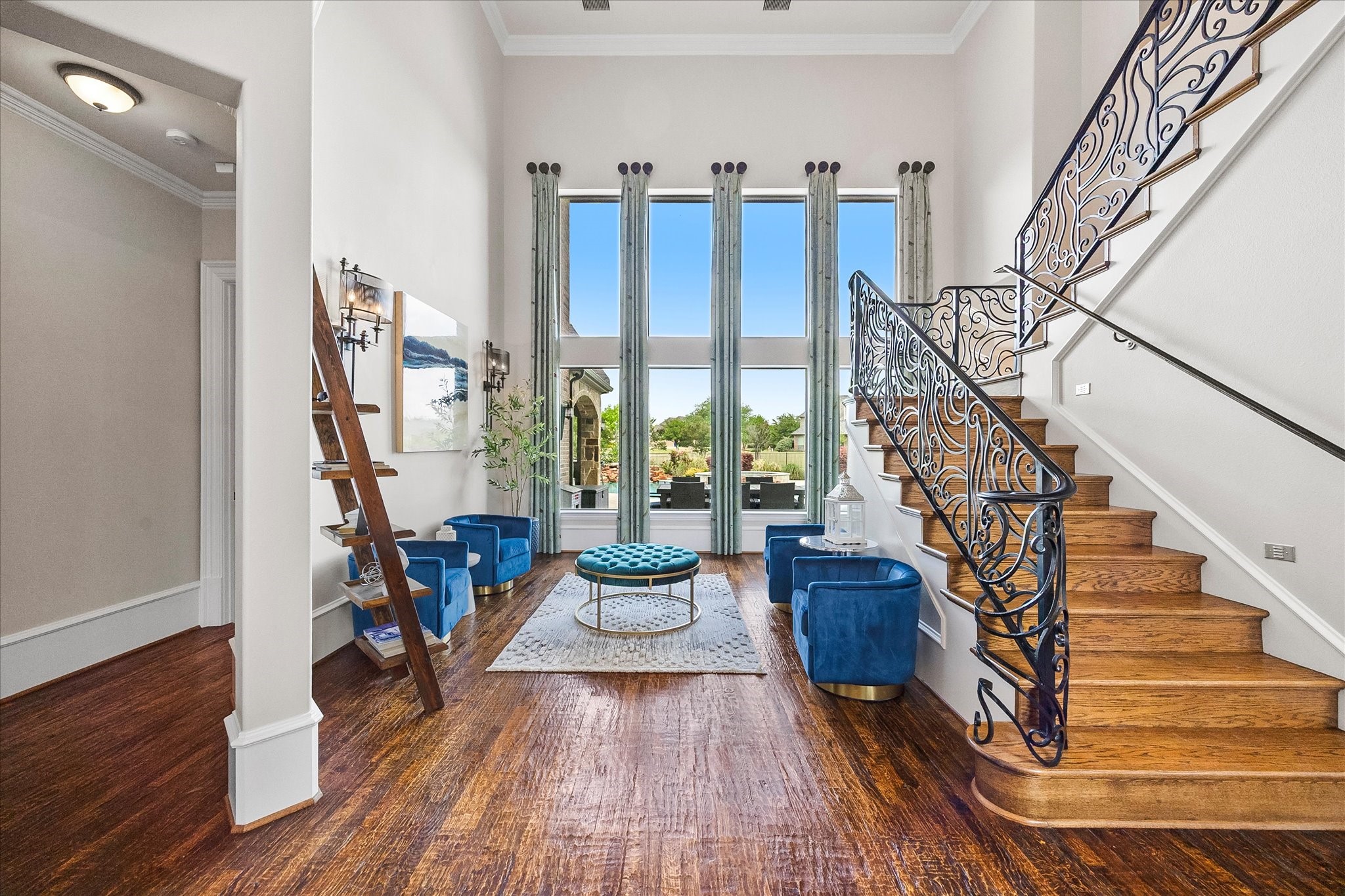 1 Kensington Drive