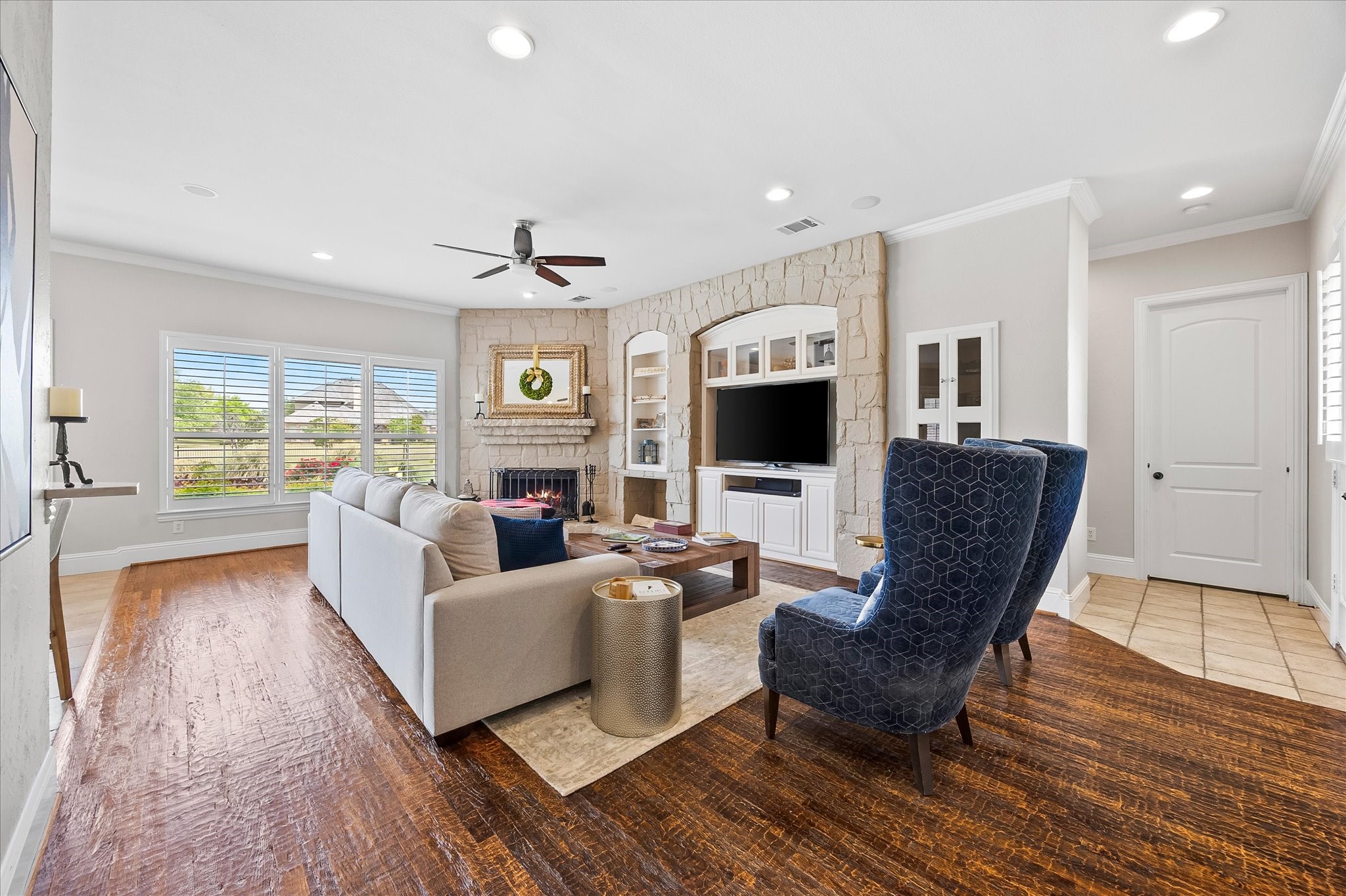 1 Kensington Drive