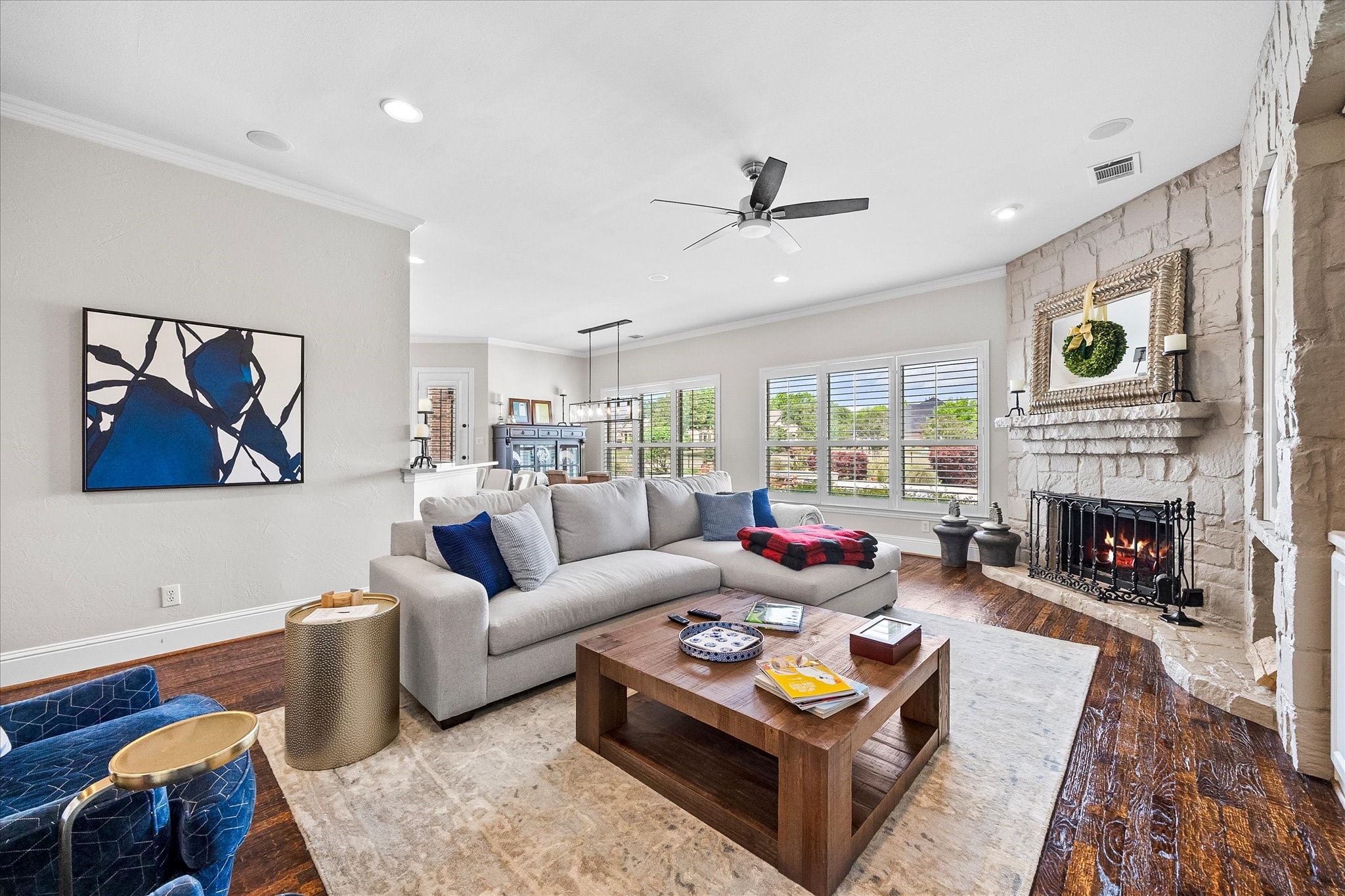 1 Kensington Drive