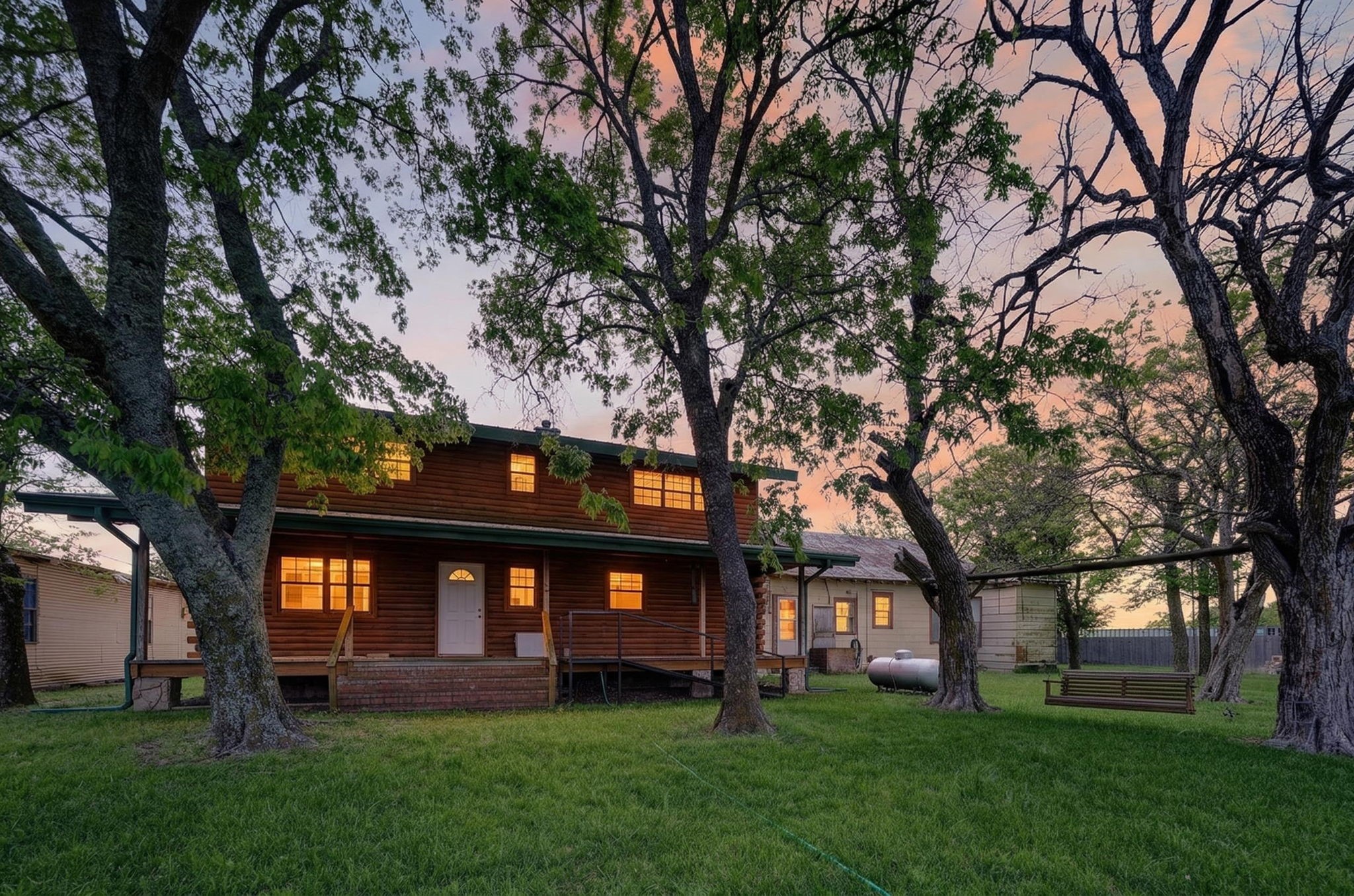 858 County Road 1006