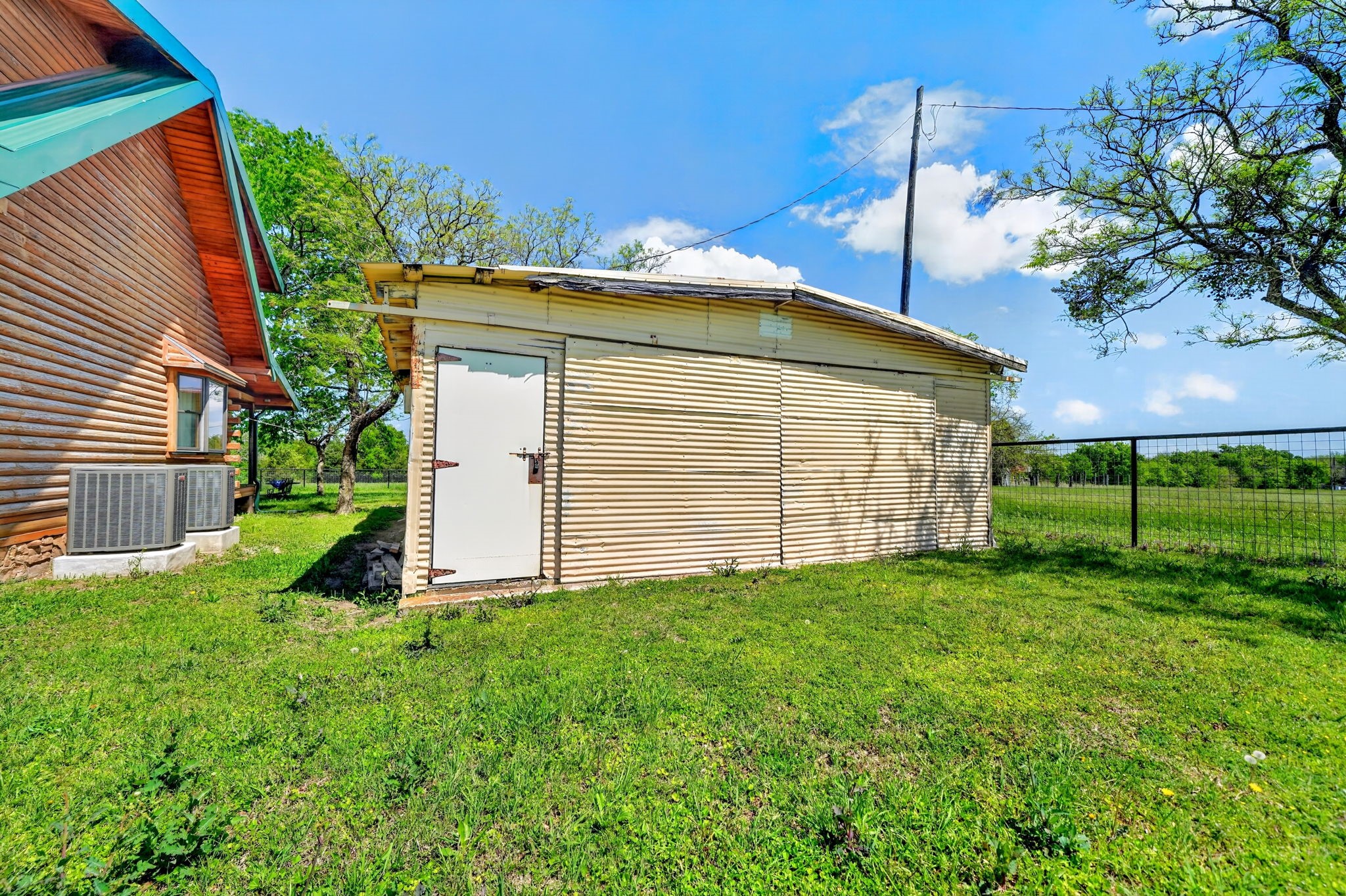 858 County Road 1006