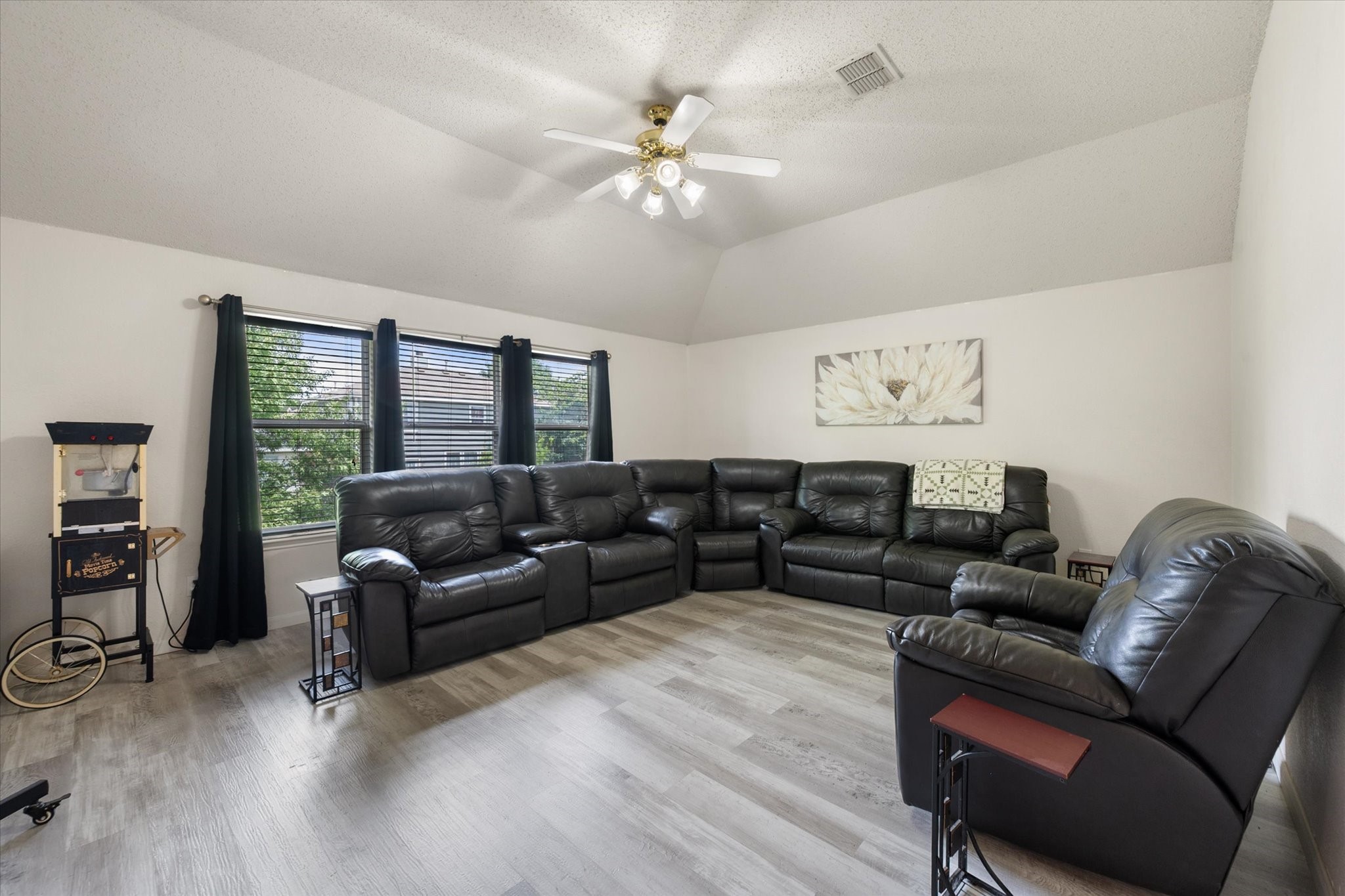 4804 Palm Ridge Drive