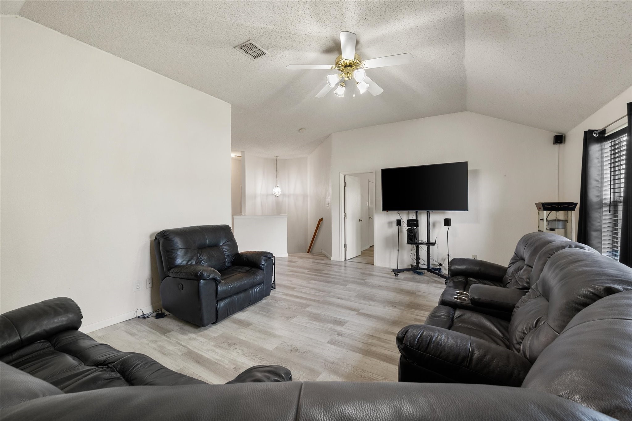 4804 Palm Ridge Drive