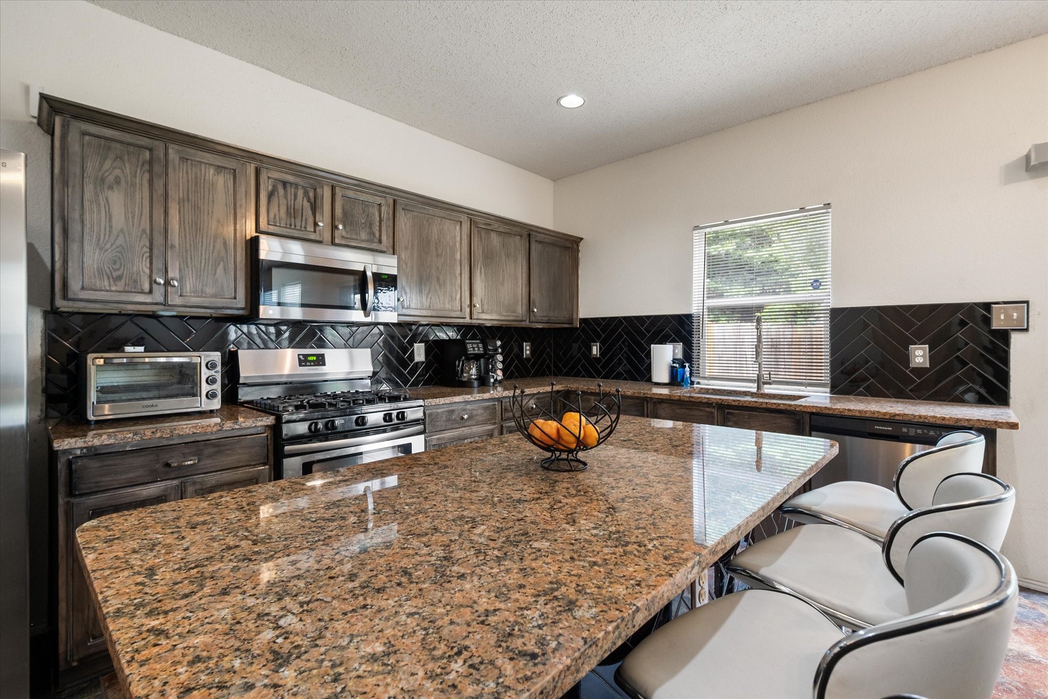 4804 Palm Ridge Drive
