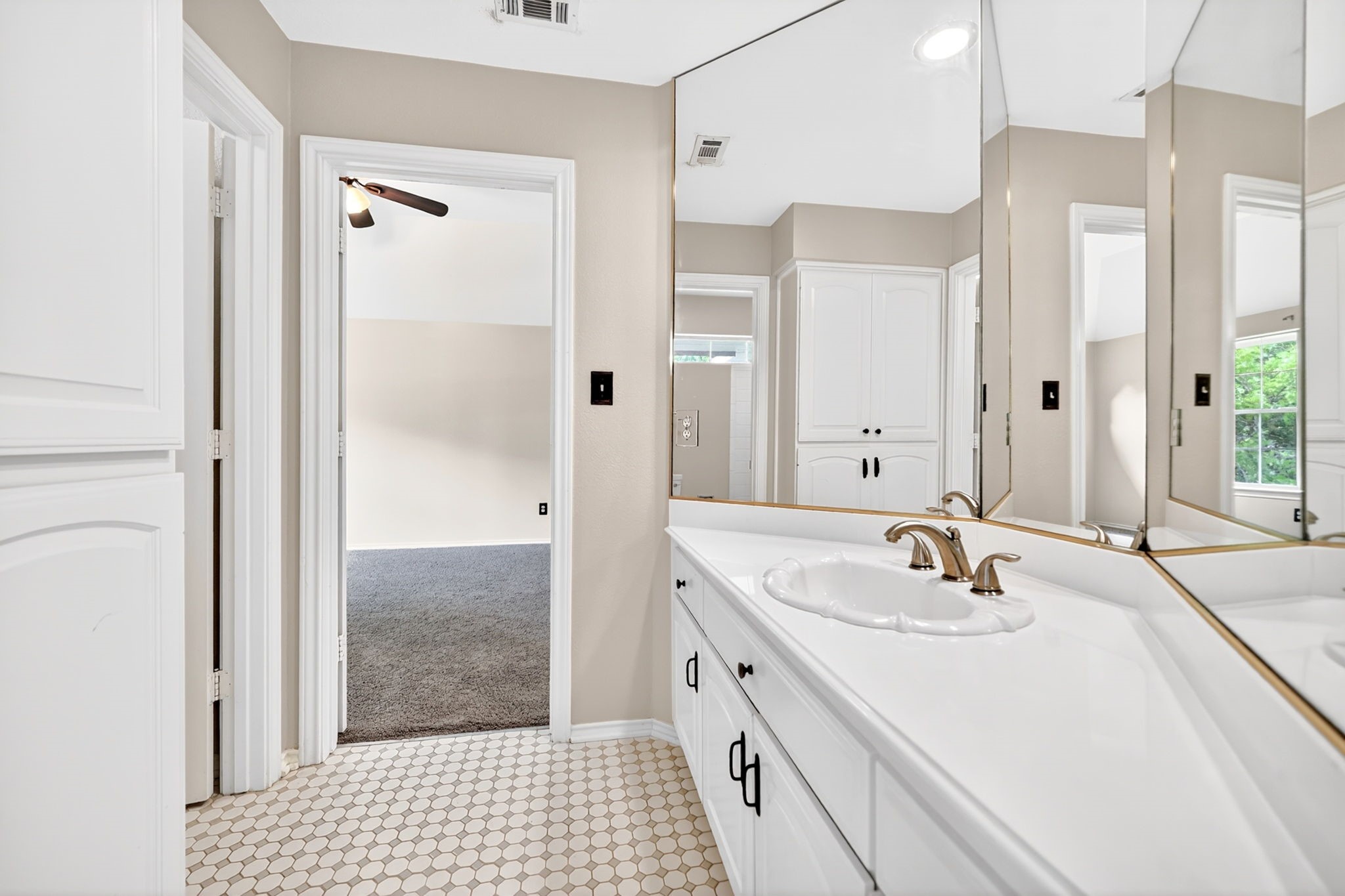 137 Shepherds Glen Road