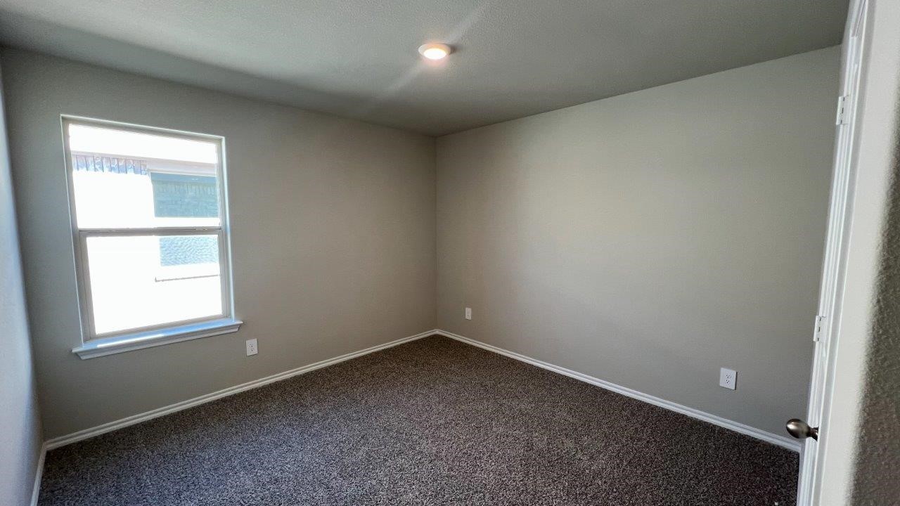 8436 HOLLYMEAD Lane