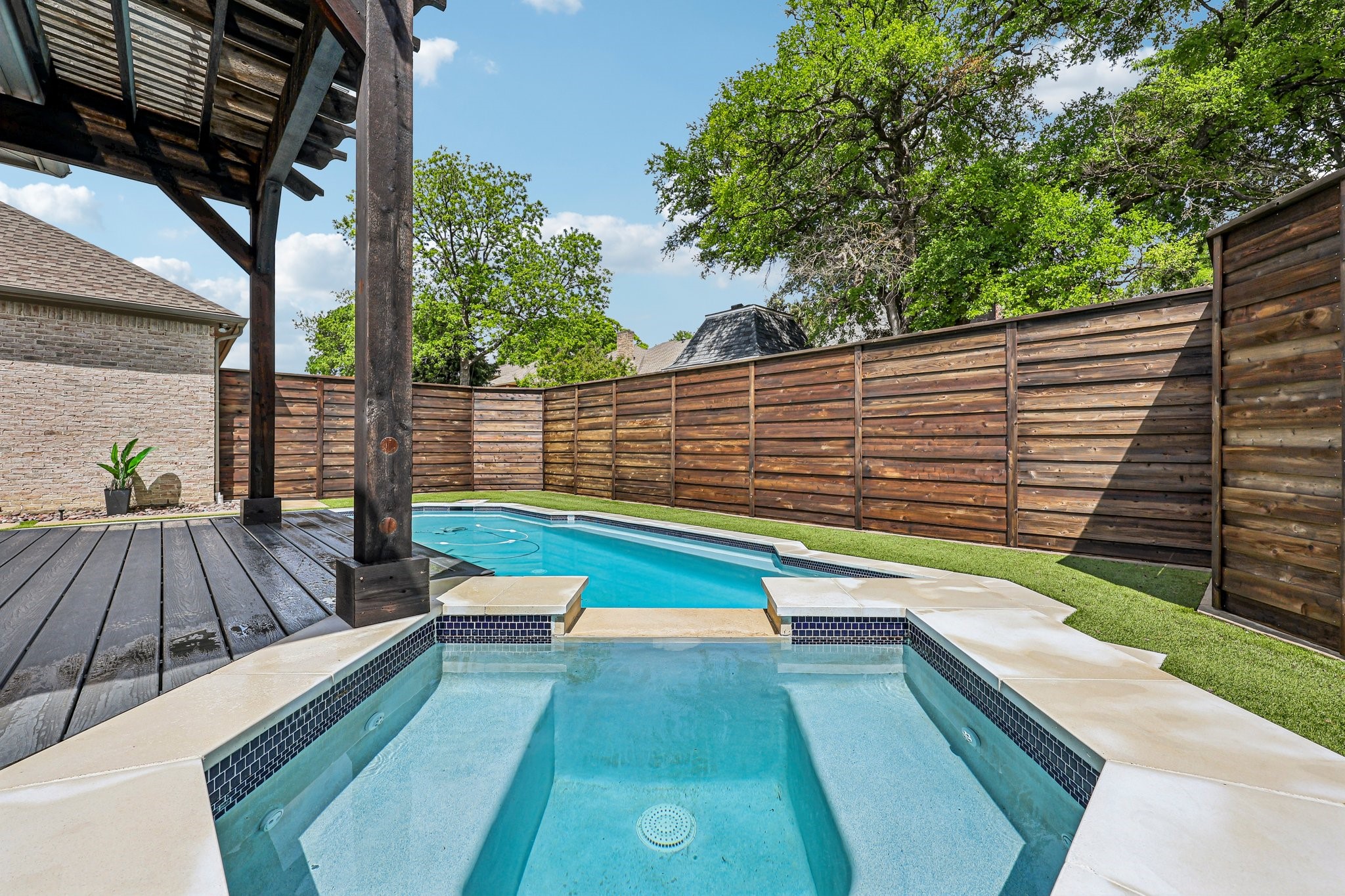 711 Ridgeview Drive