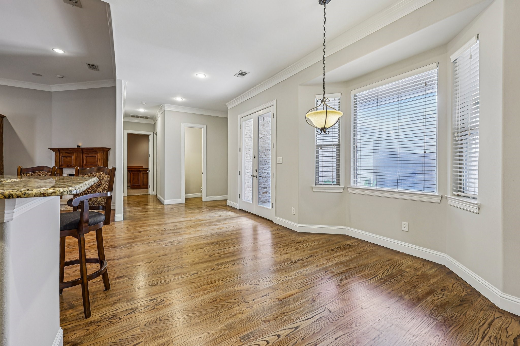711 Ridgeview Drive