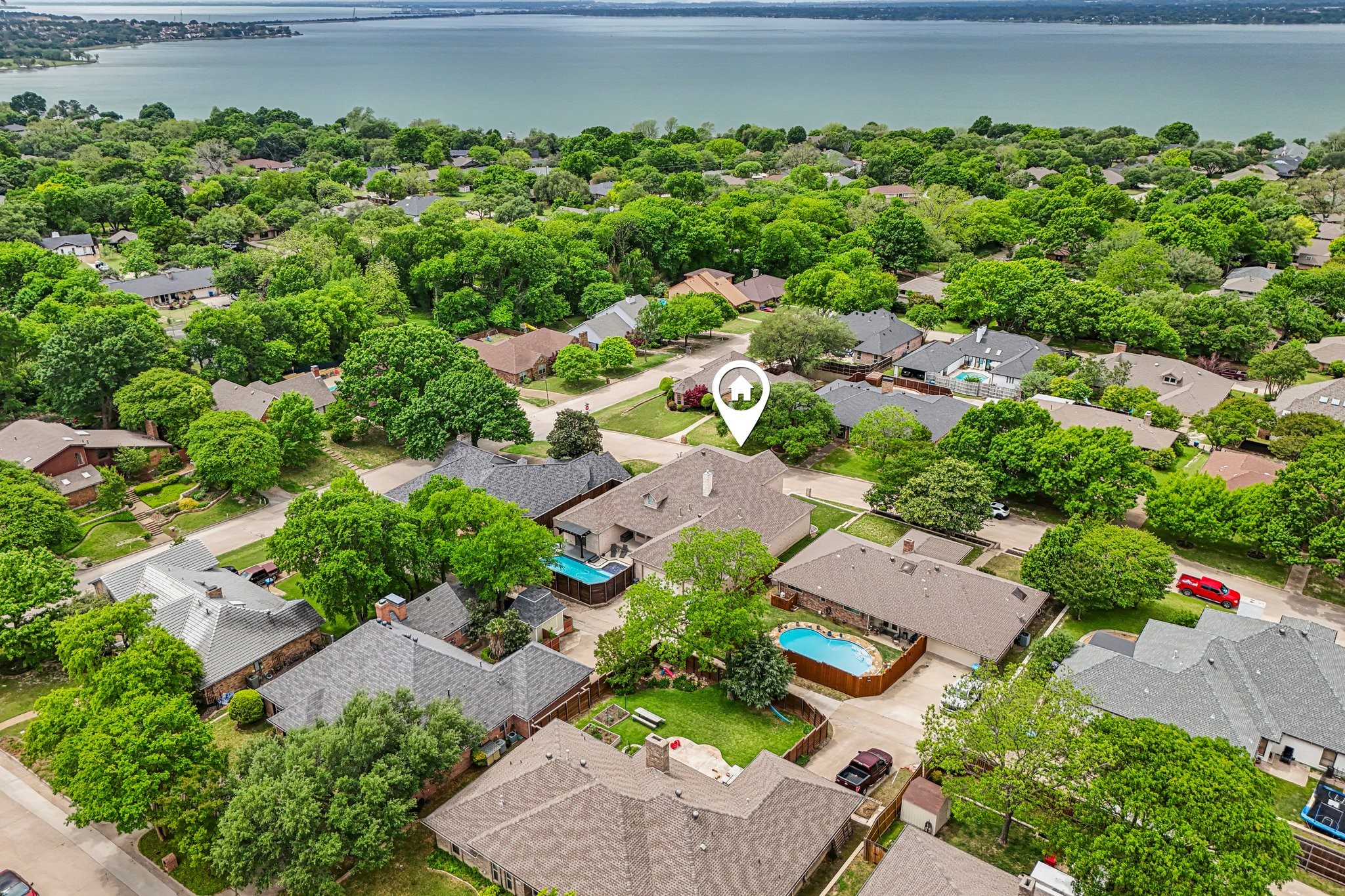 711 Ridgeview Drive