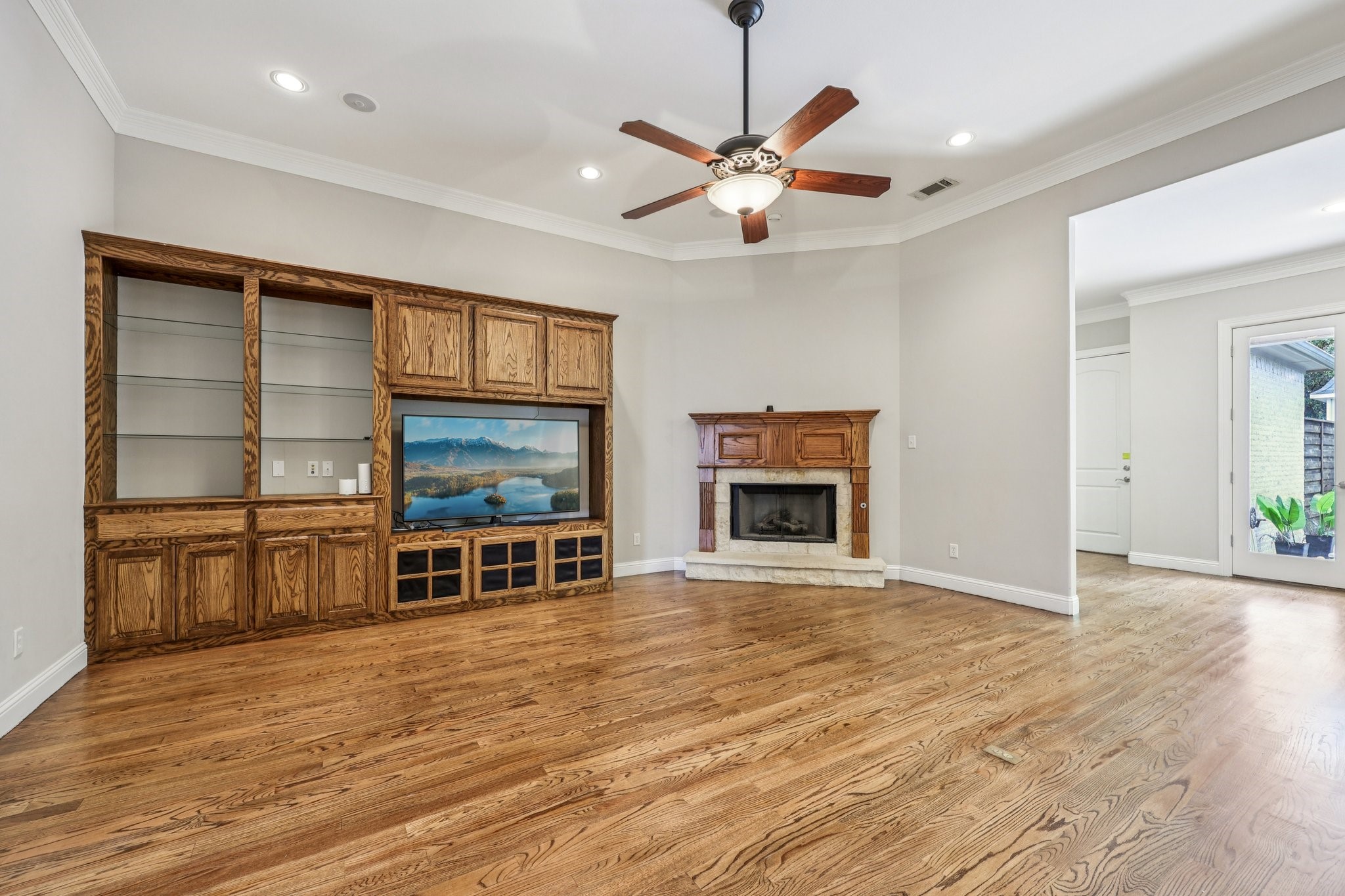 711 Ridgeview Drive