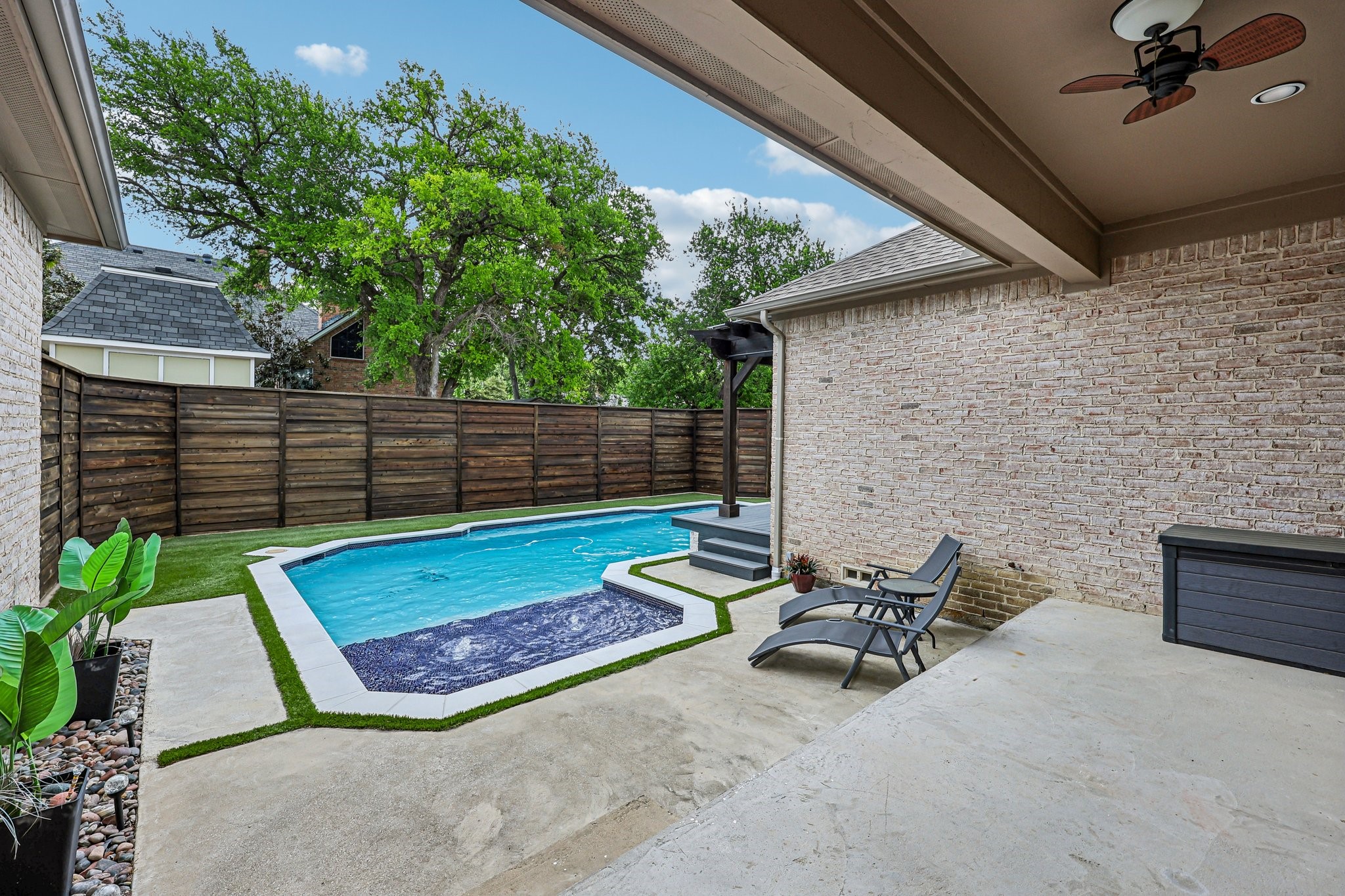 711 Ridgeview Drive