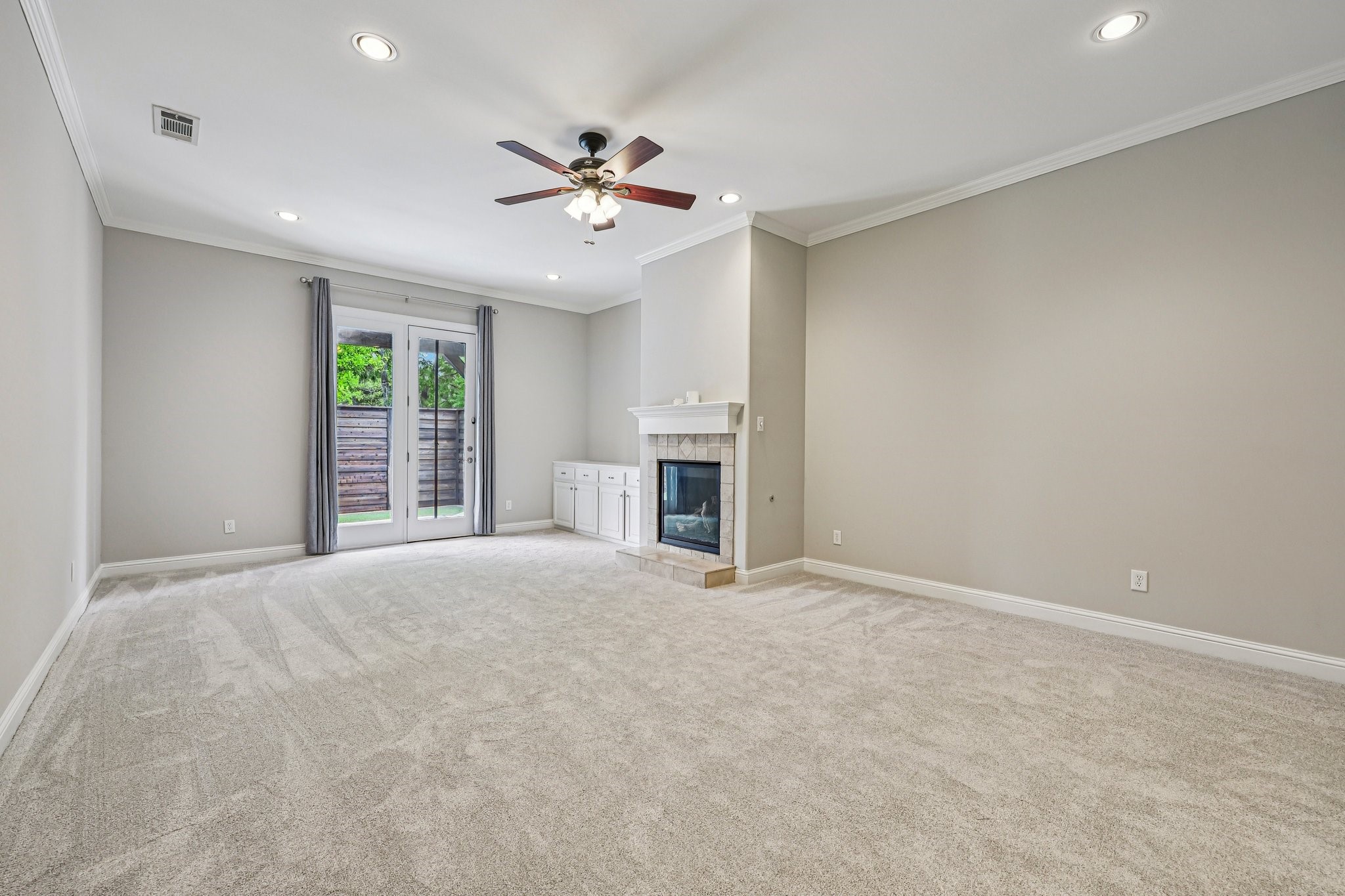 711 Ridgeview Drive