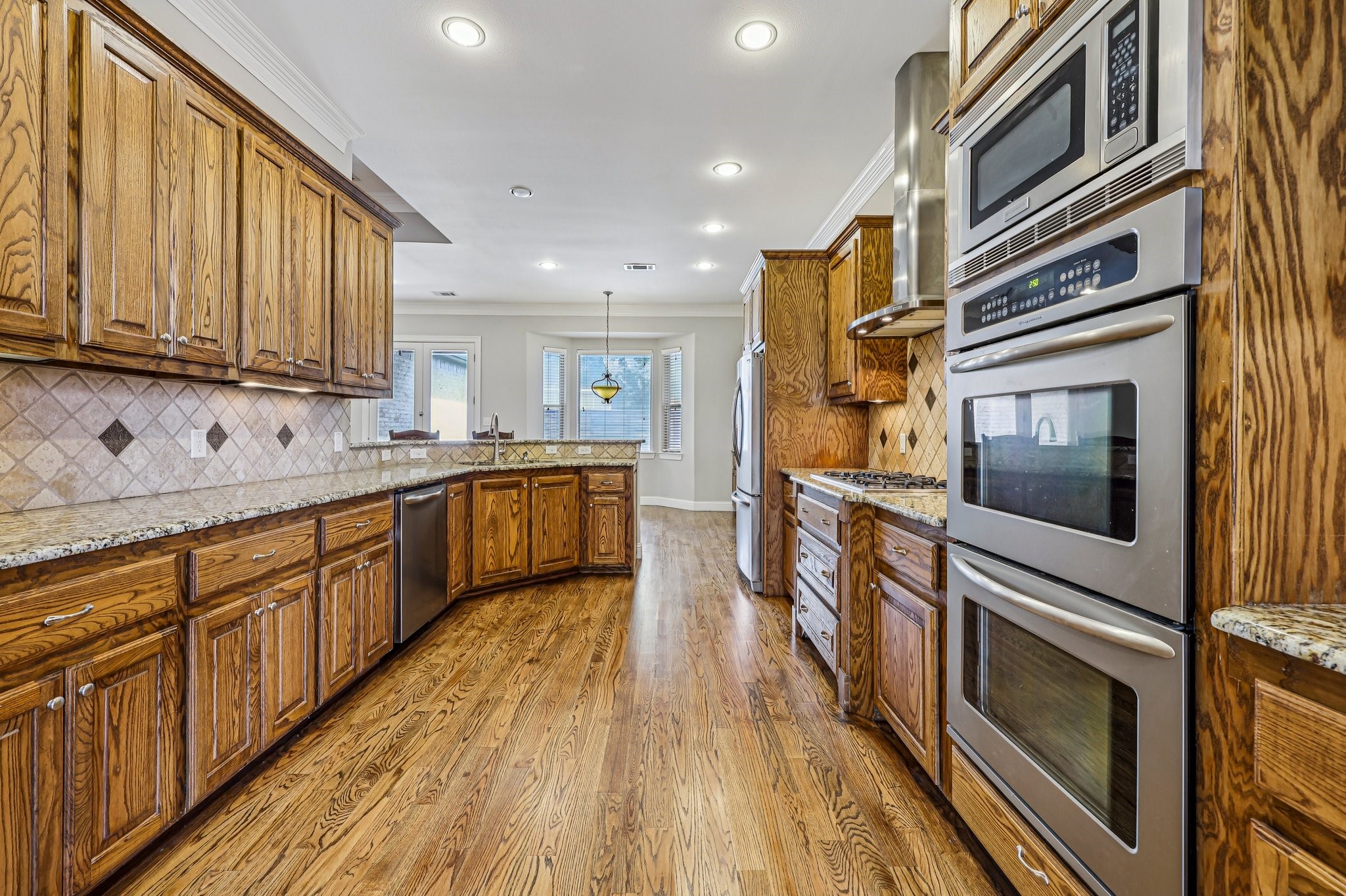 711 Ridgeview Drive