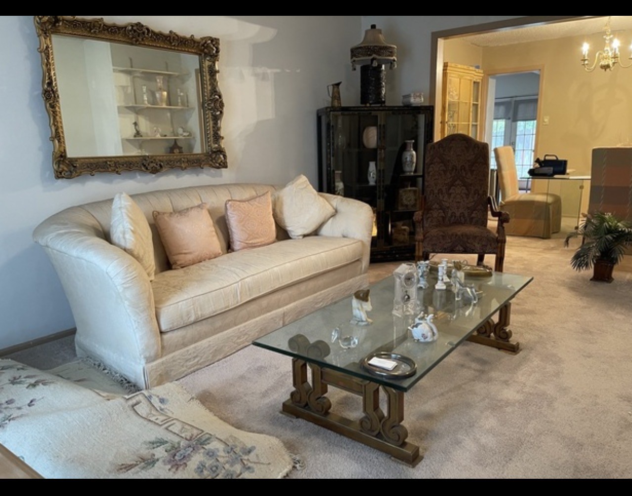 6026 Royal Creek