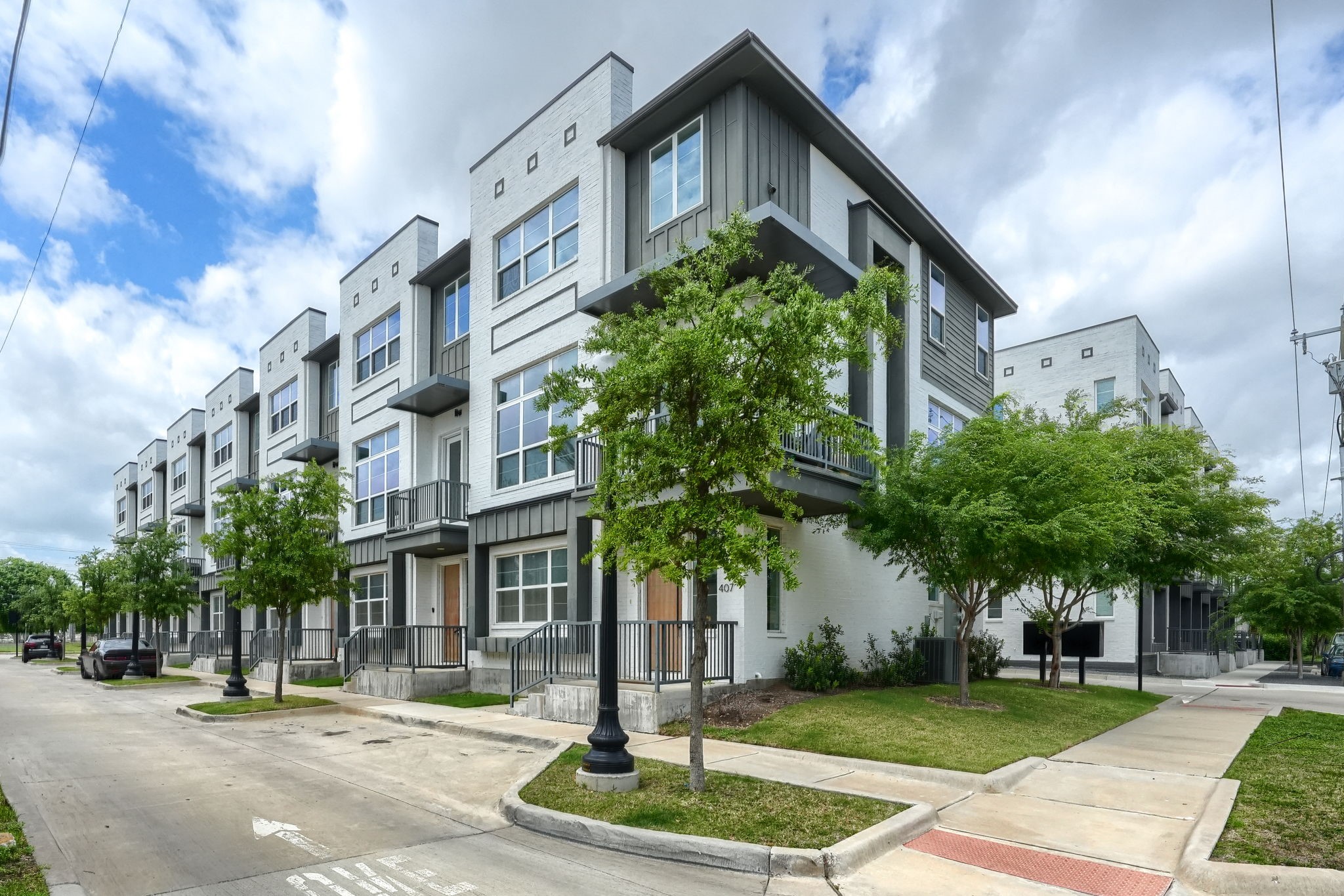 13325 Bee Street 406
