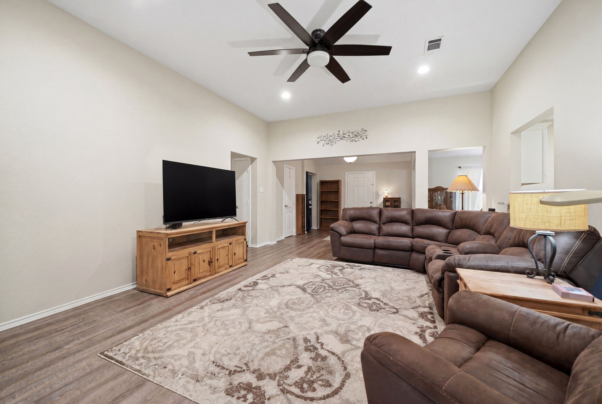3205 Diamond Way Drive