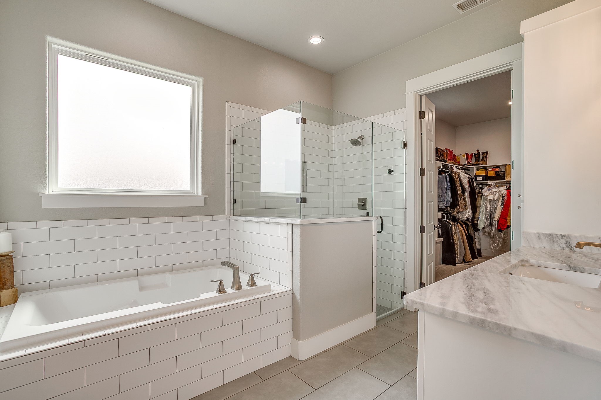 5520 Big Valley Circle