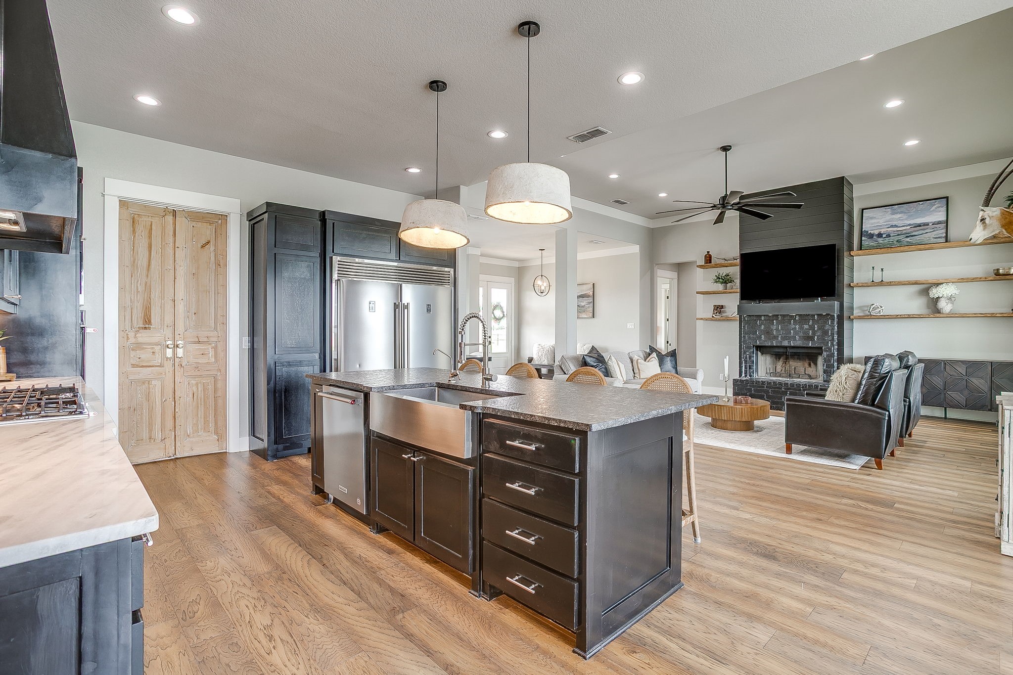 5520 Big Valley Circle