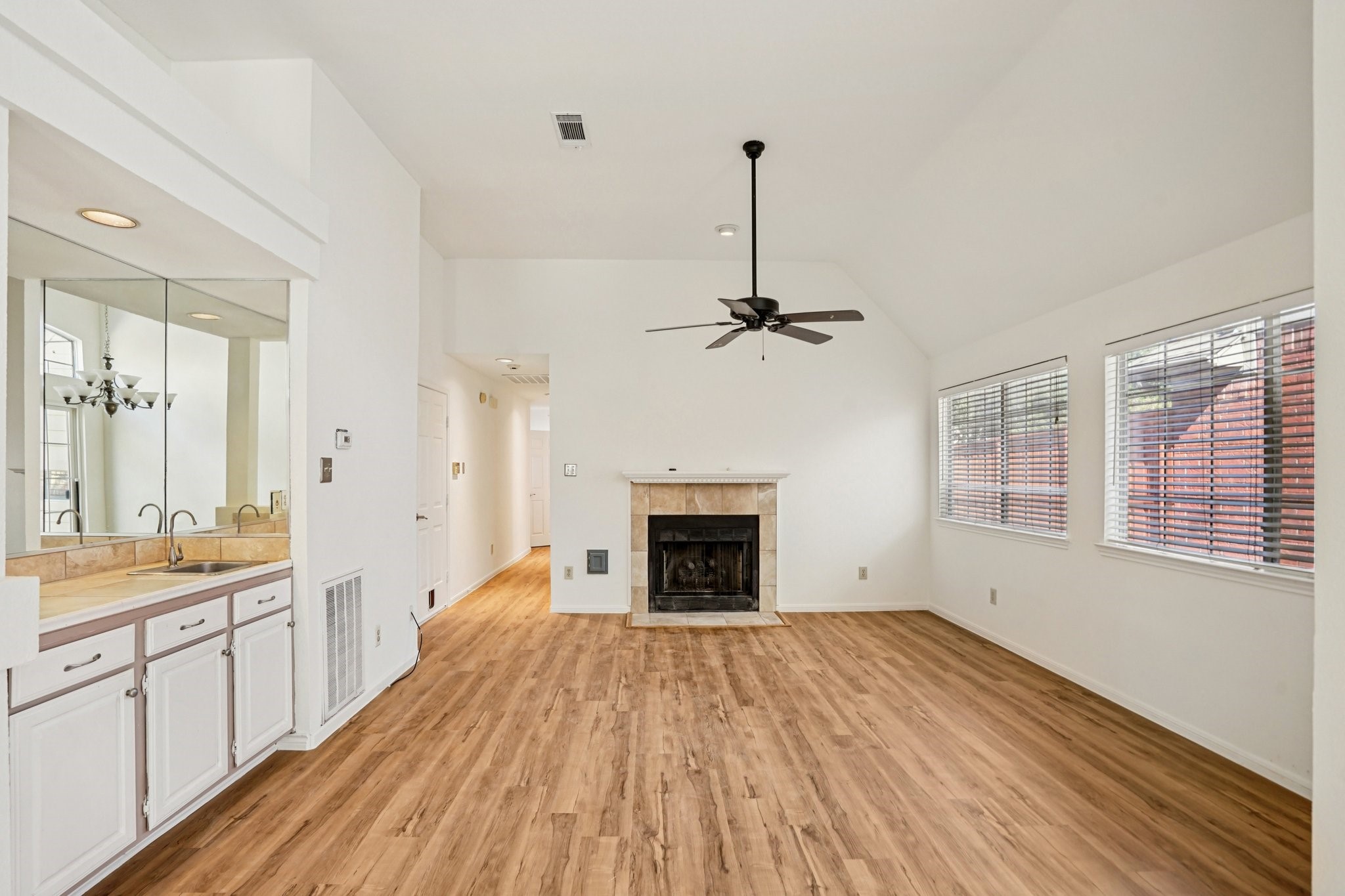 401 Dakota Trail