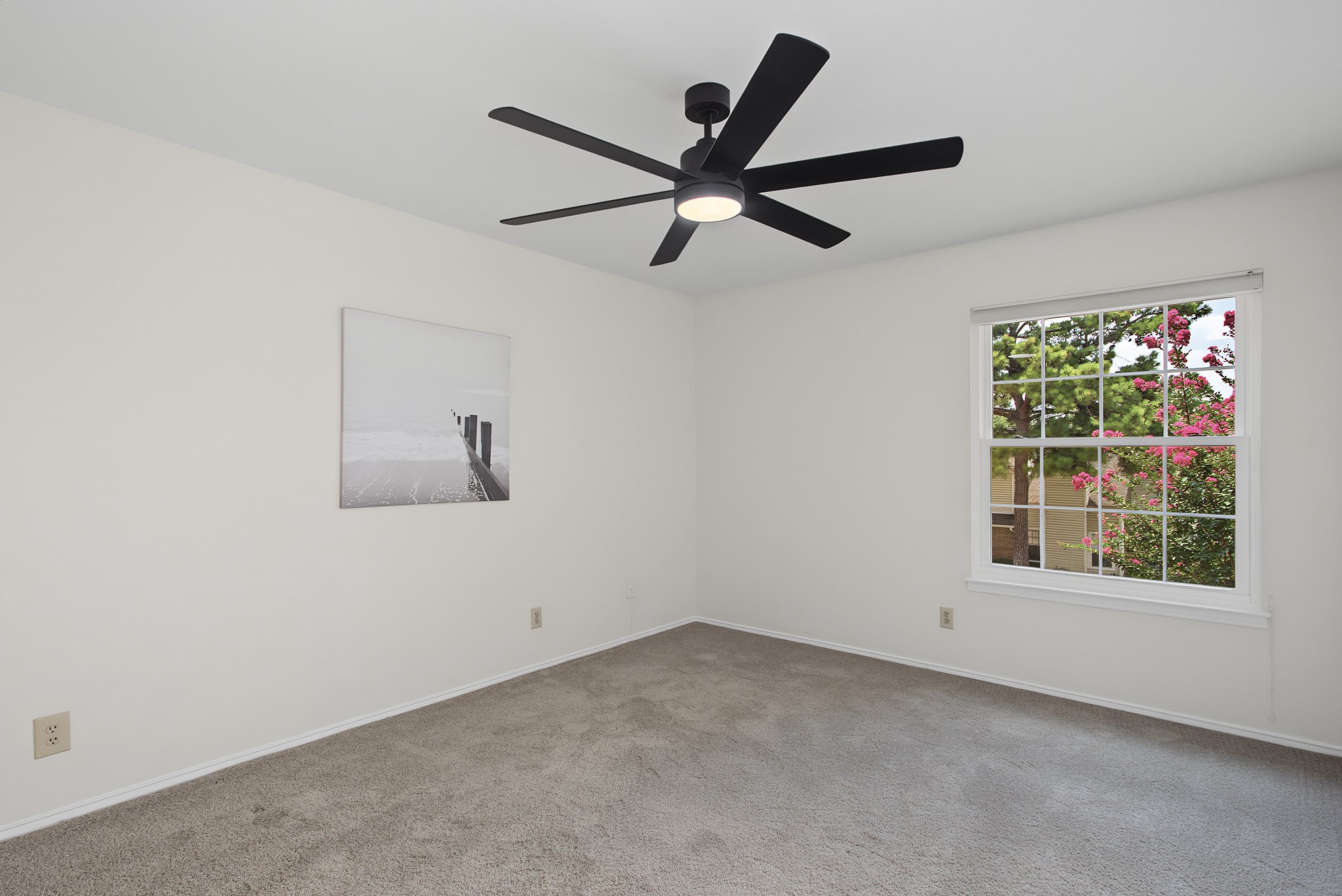 831 Creekside Drive