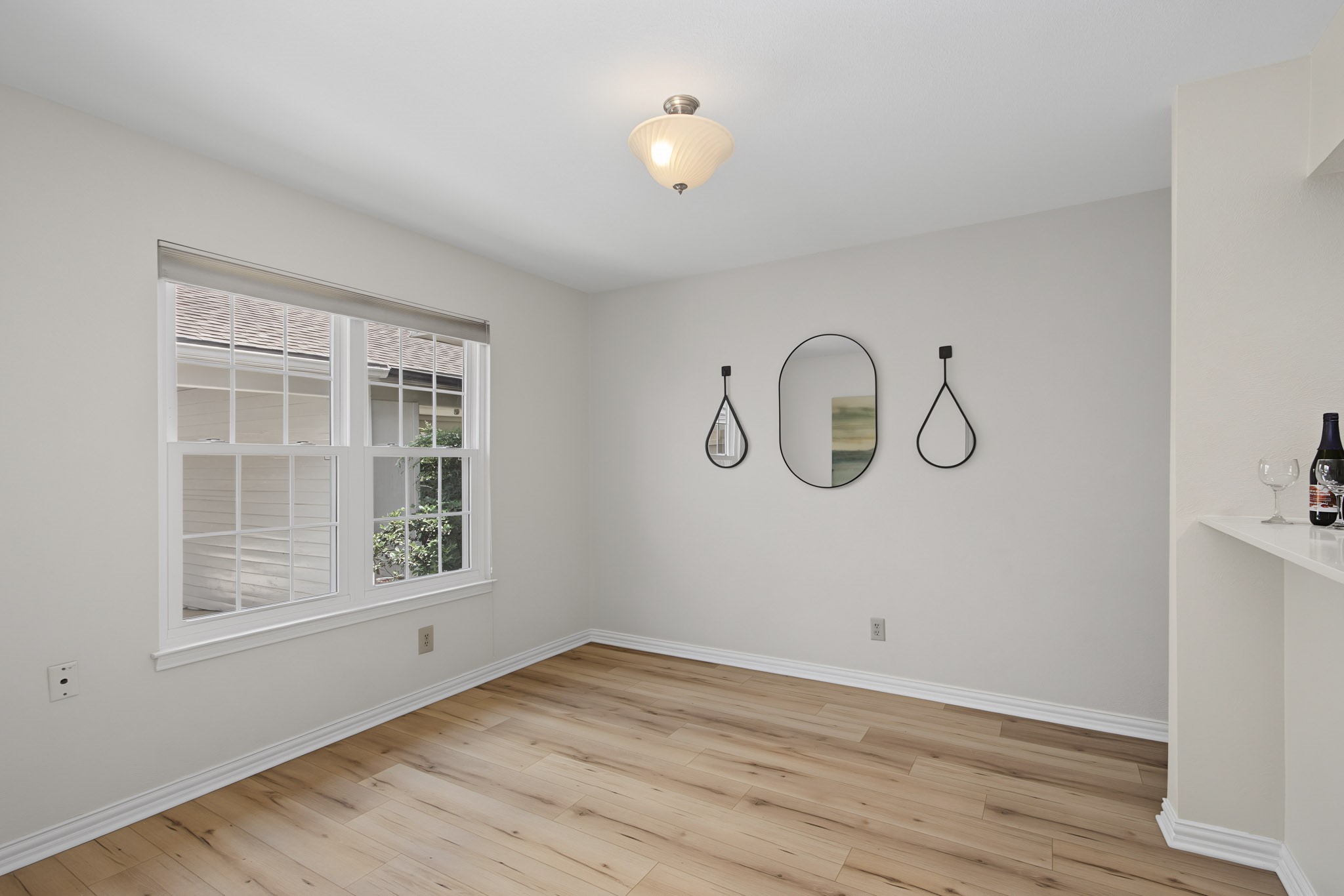 831 Creekside Drive