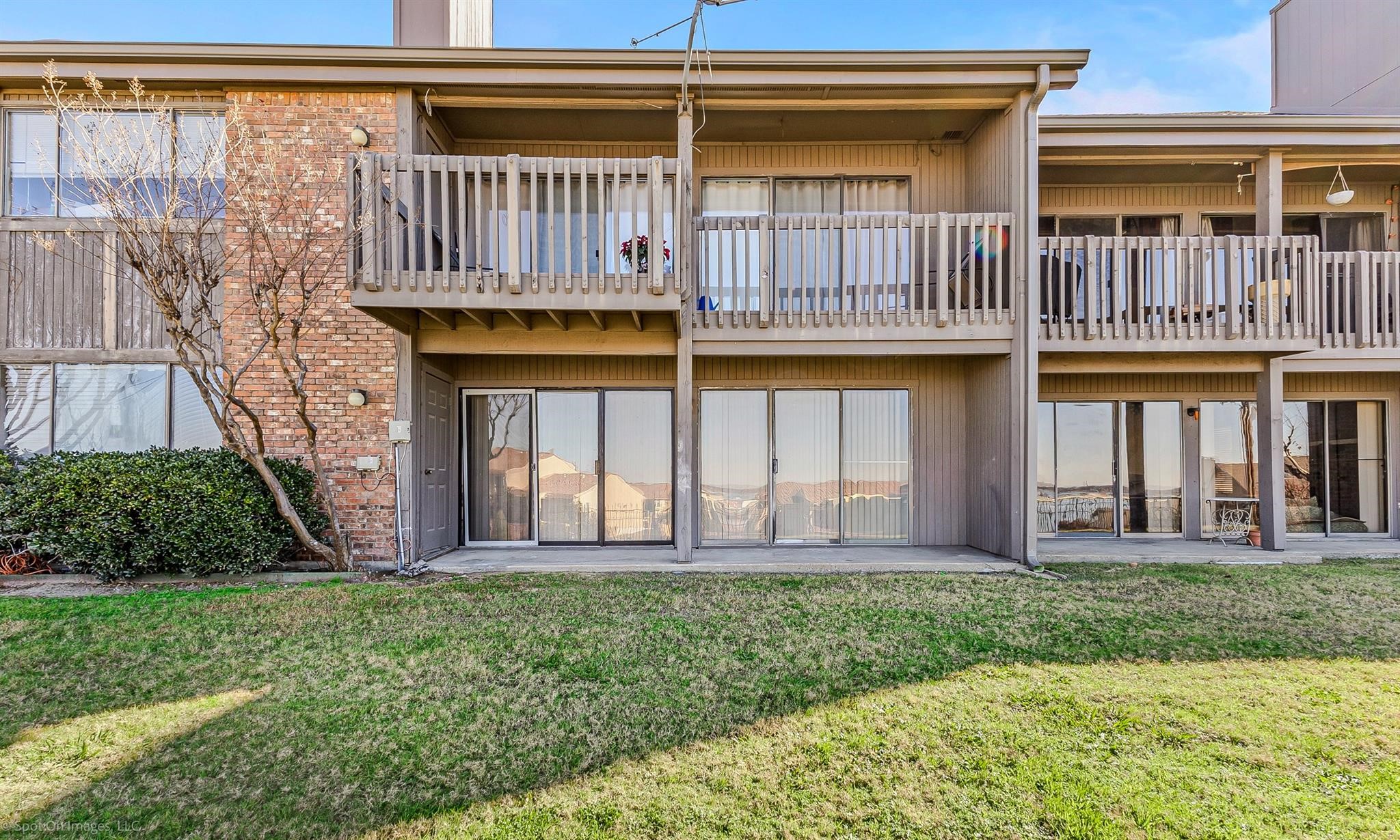 925 Signal Ridge Pl