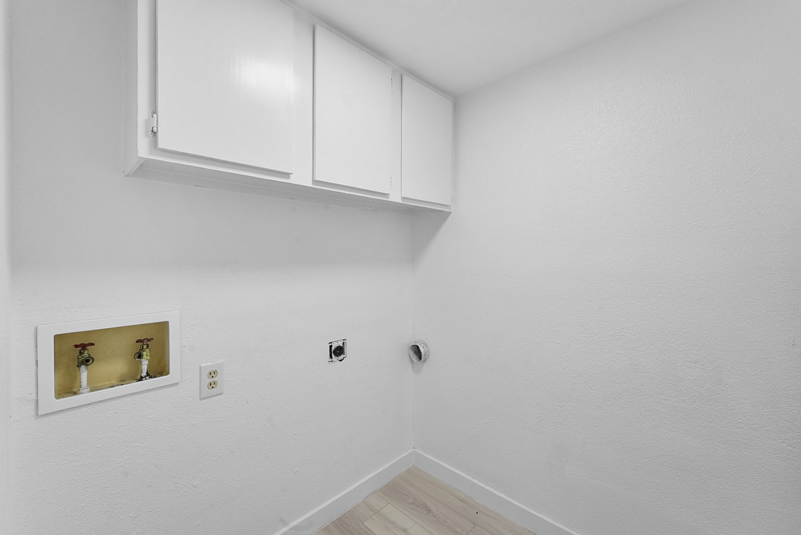 2723 Colonial Drive